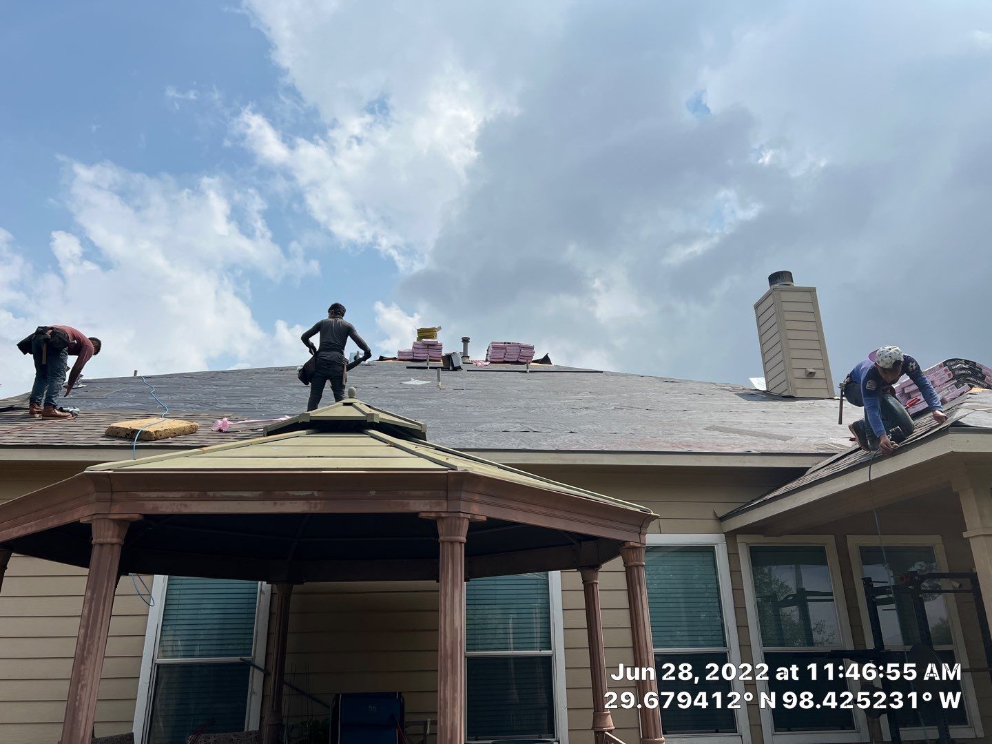 Residential Roof Replacement using Owens Corning 30 year Architectural Shingles by Premier Roofing and Contracting