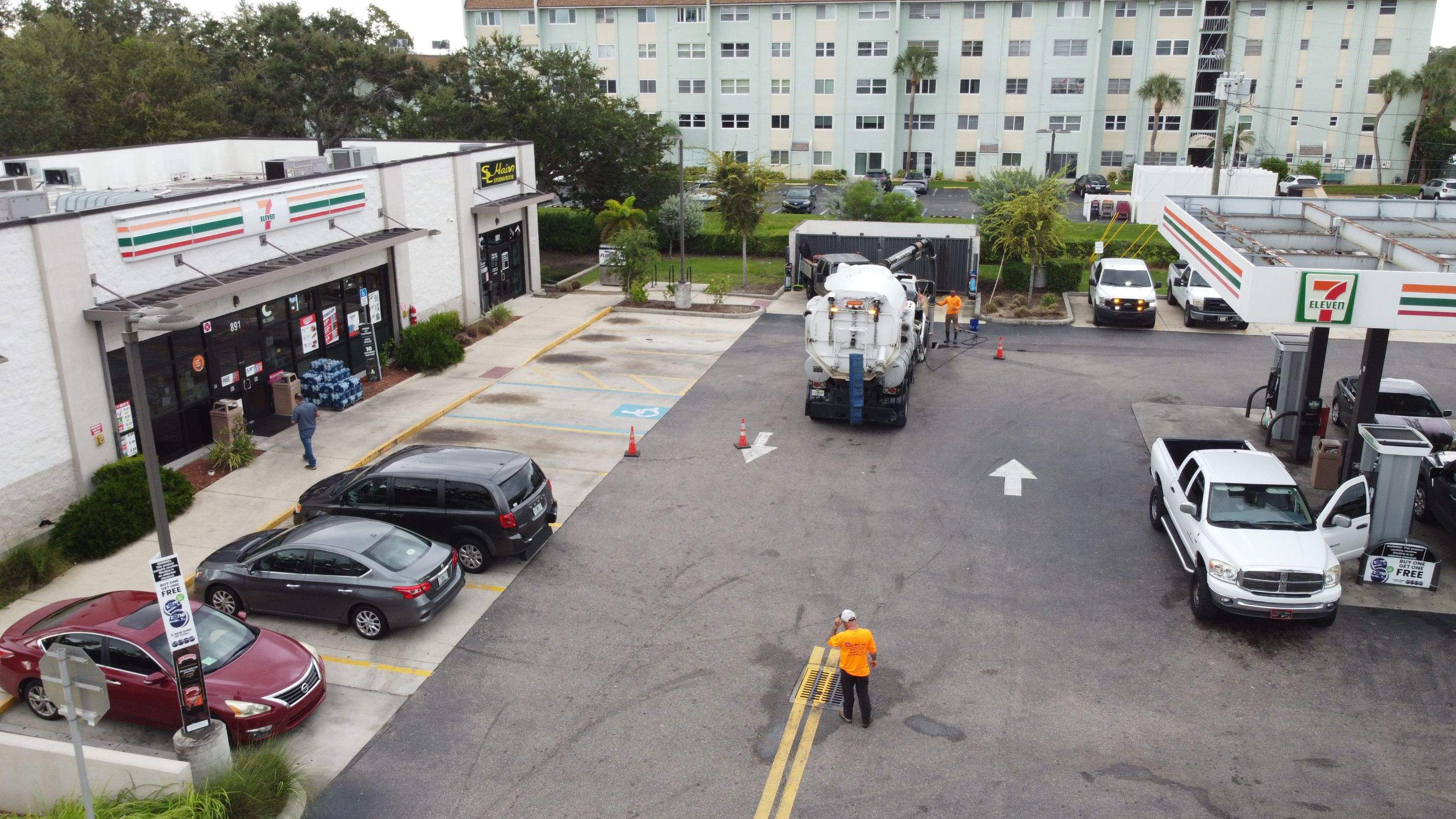 St. Petersburg 7-Eleven Stormwater System Cleaning by Don Mar, Inc. Storm Water Solutions