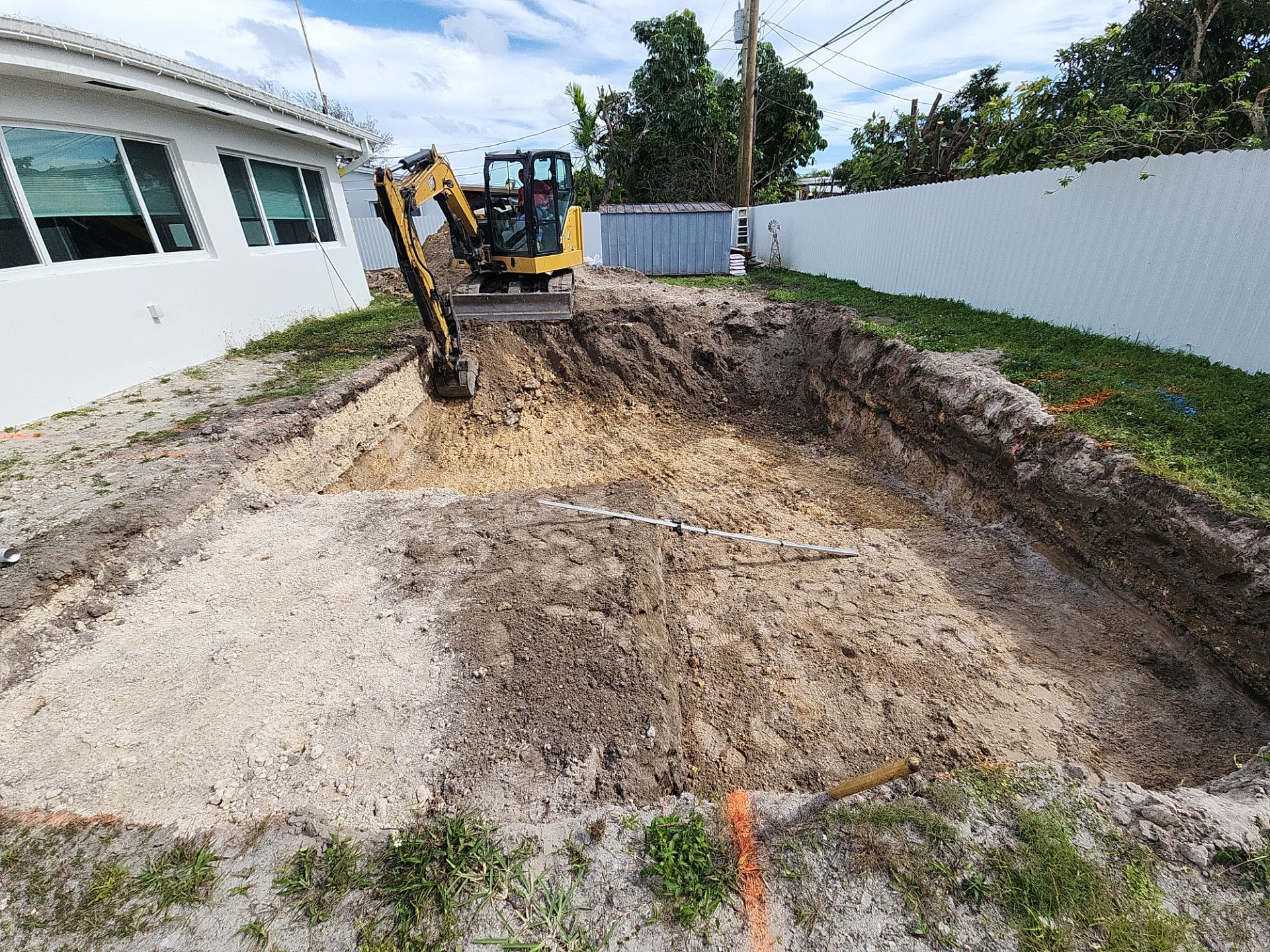 Project in Miami by ROSMEL POOLS INC