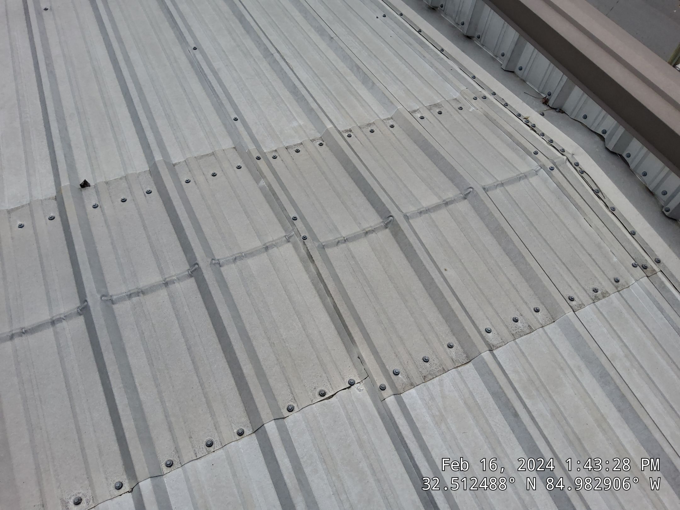 Master Clean Roof and Gutter Cleaning by iGreen Solutions
