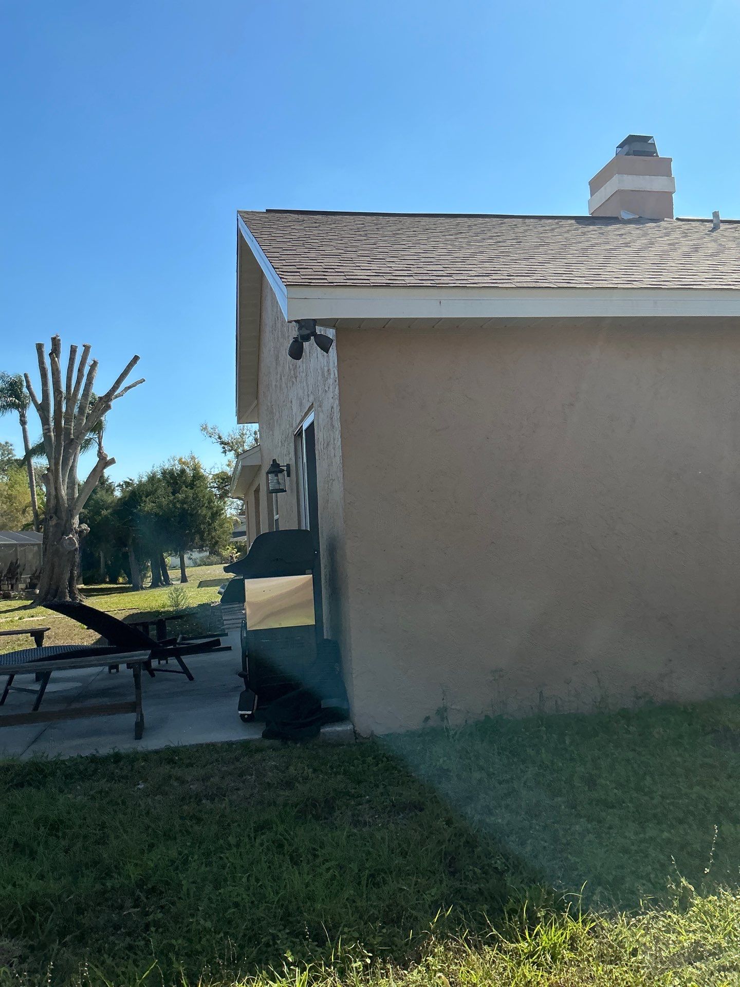 6 Inch Seamless Gutters using K-Style Seamless Gutters in Sarasota FL by Gutter Professors