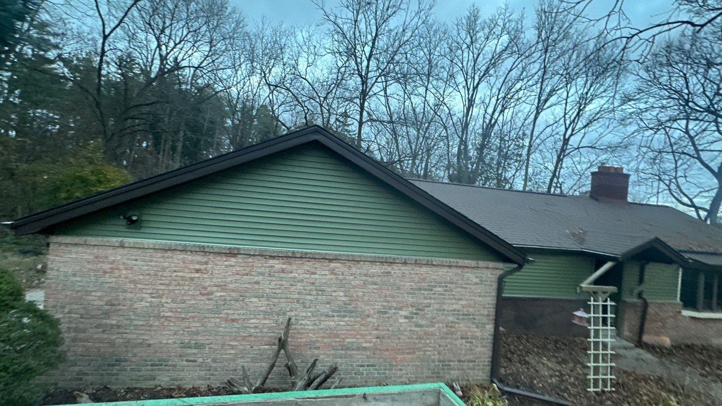 Siding Replacement using CertainTeed Restoration Classis D4 by 180 Contractors