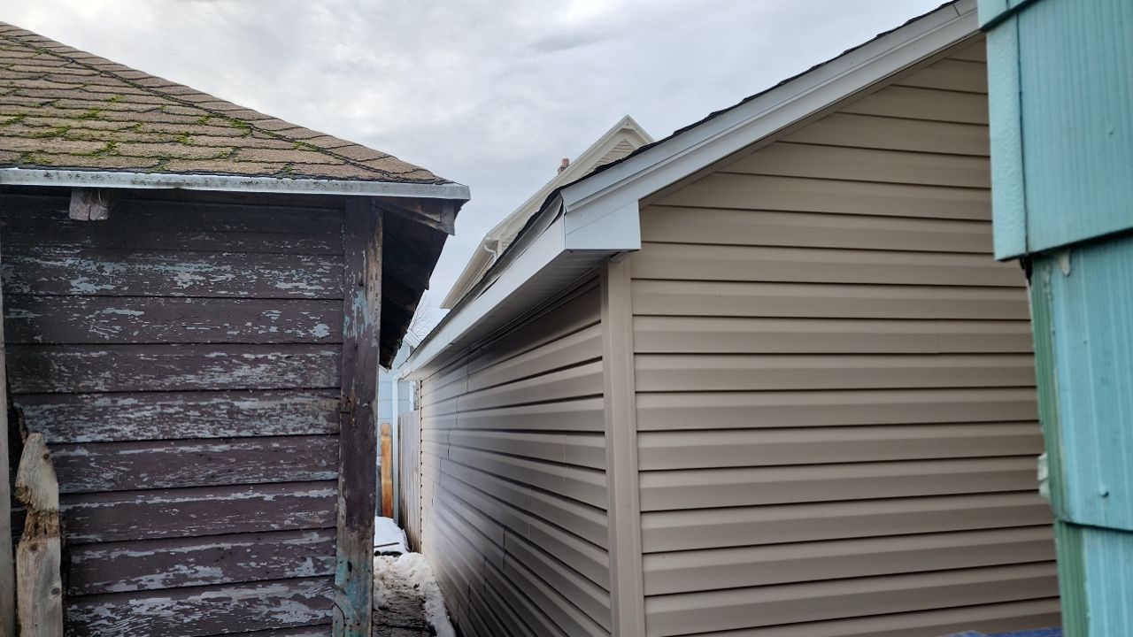 Exterior Siding  by Ivy Lea Construction
