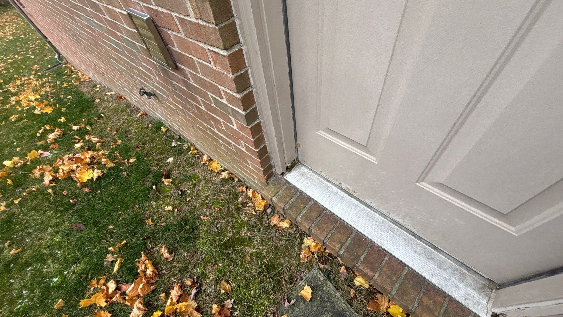 Siding Replacement using Alside Charter Oak D4.5" by 180 Contractors