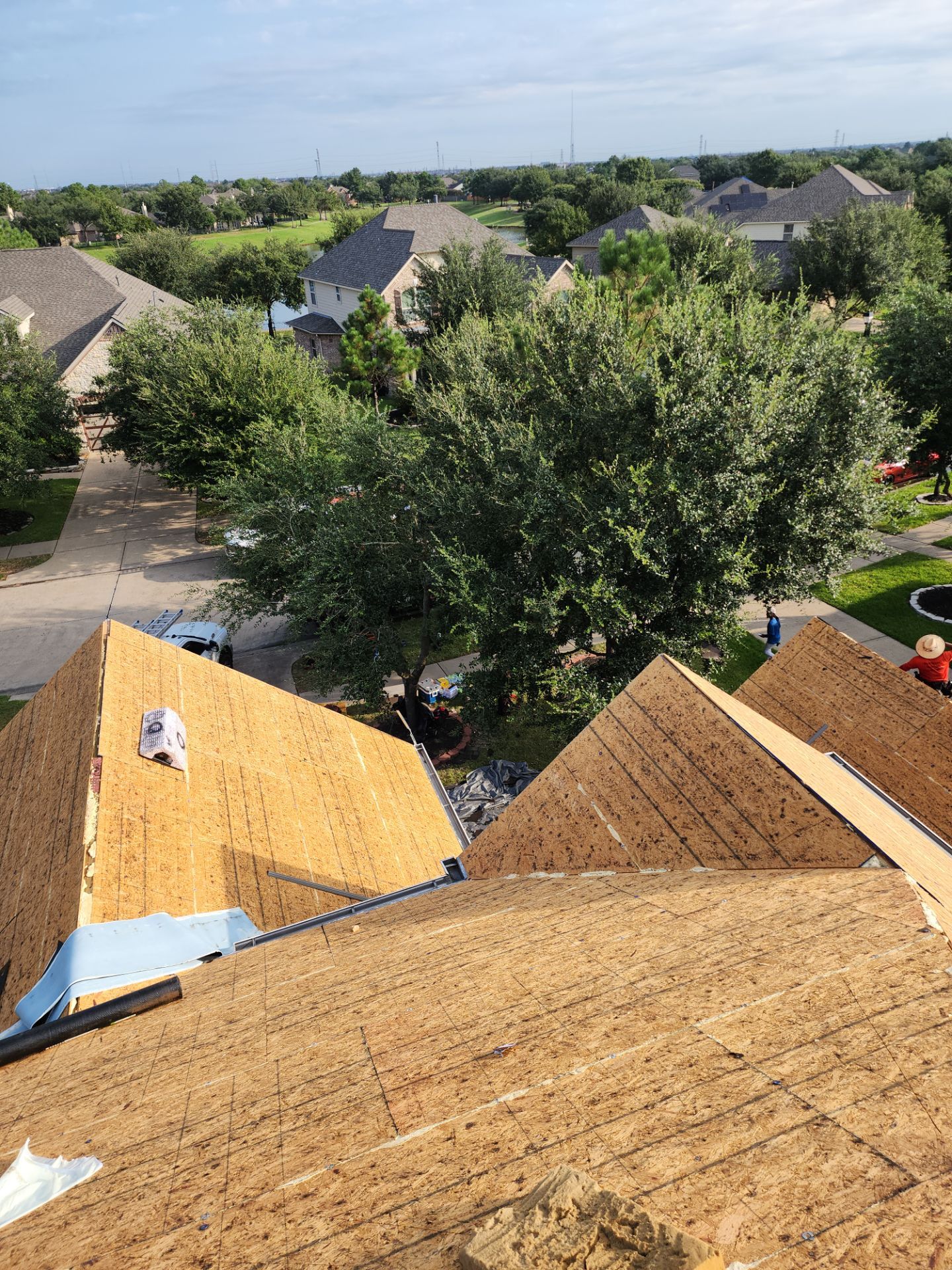 Residential Roofing Installation using Owen's Corning Duration (Lifetime) Shingles by Roof Repair Company