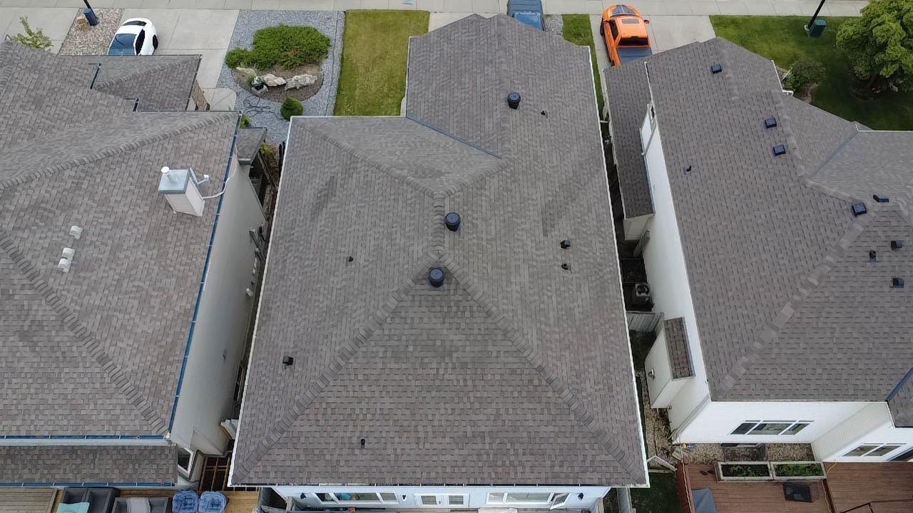 Beachwood on Mystique  by 2thetop Roofing