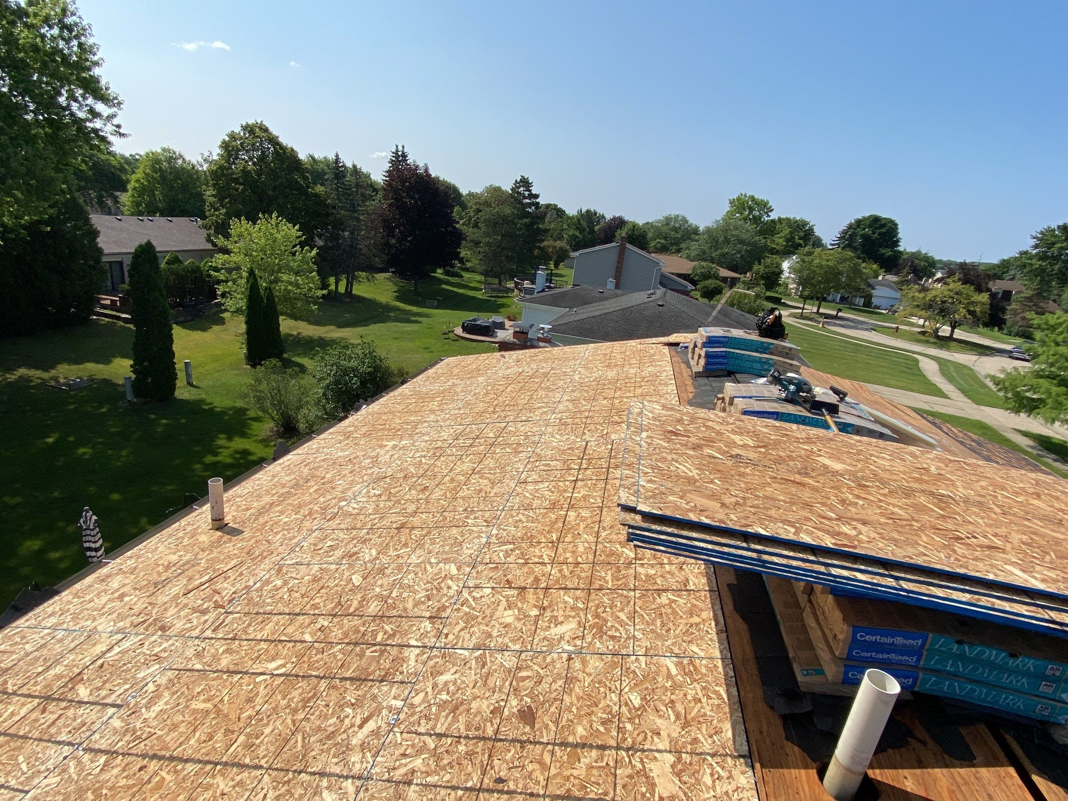 Roof Replacement using CertainTeed Landmark by 180 Contractors
