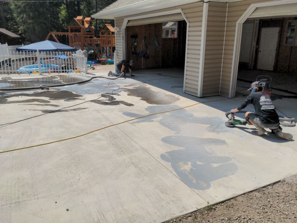 Basement/Garage/Driveway/Entry using Mt Everest & Pebble Beach by Croc Coatings, LLC