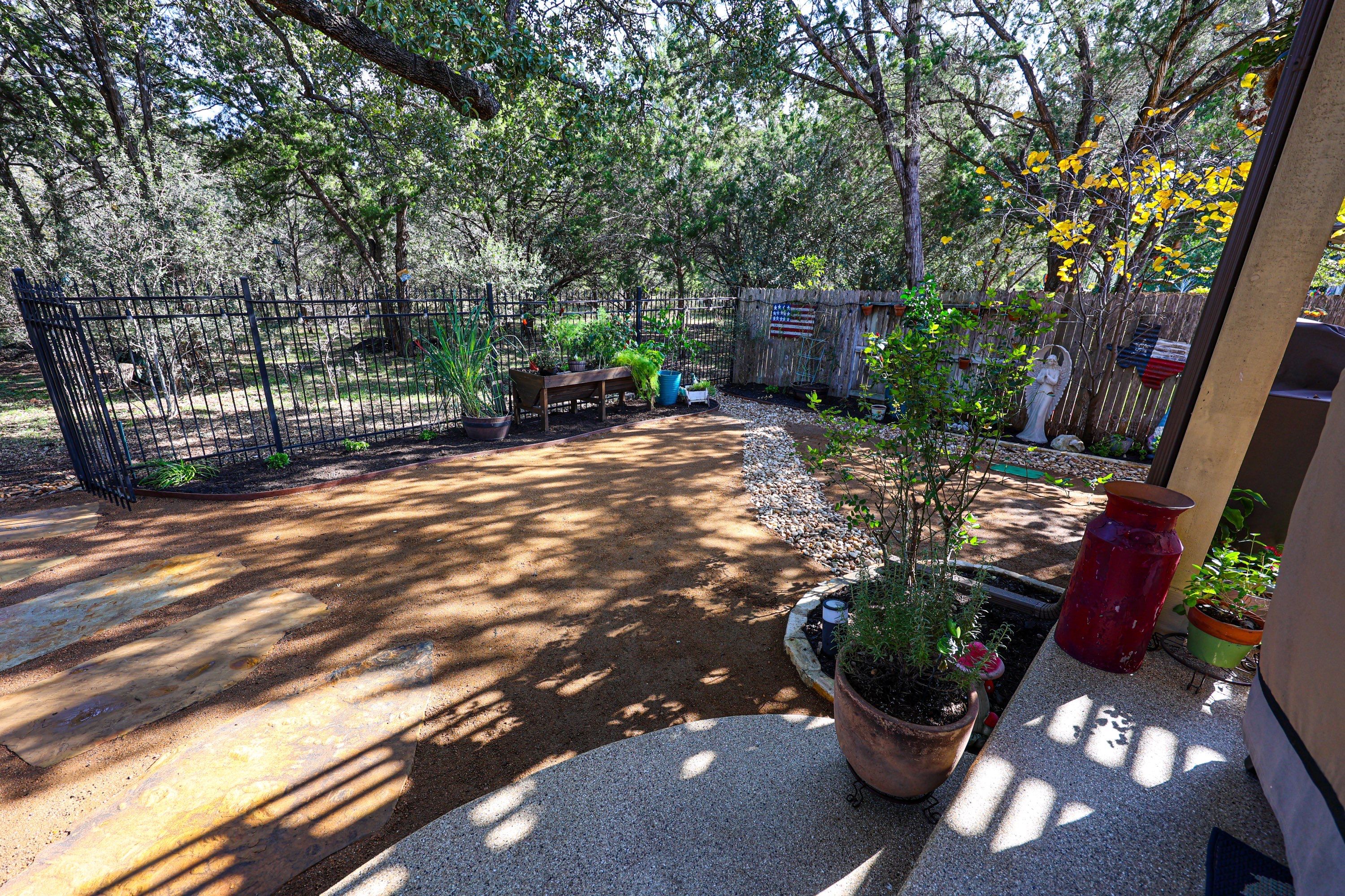 Wortham Oaks, San Antonio Tx. by Hole In One Lawns, LLC