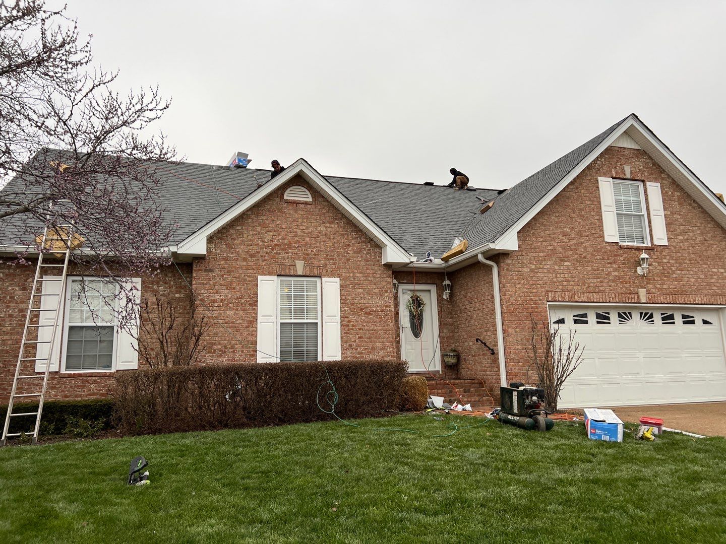 GAF Timberline HDZ in Oyster Gray by Undersun Roofing 