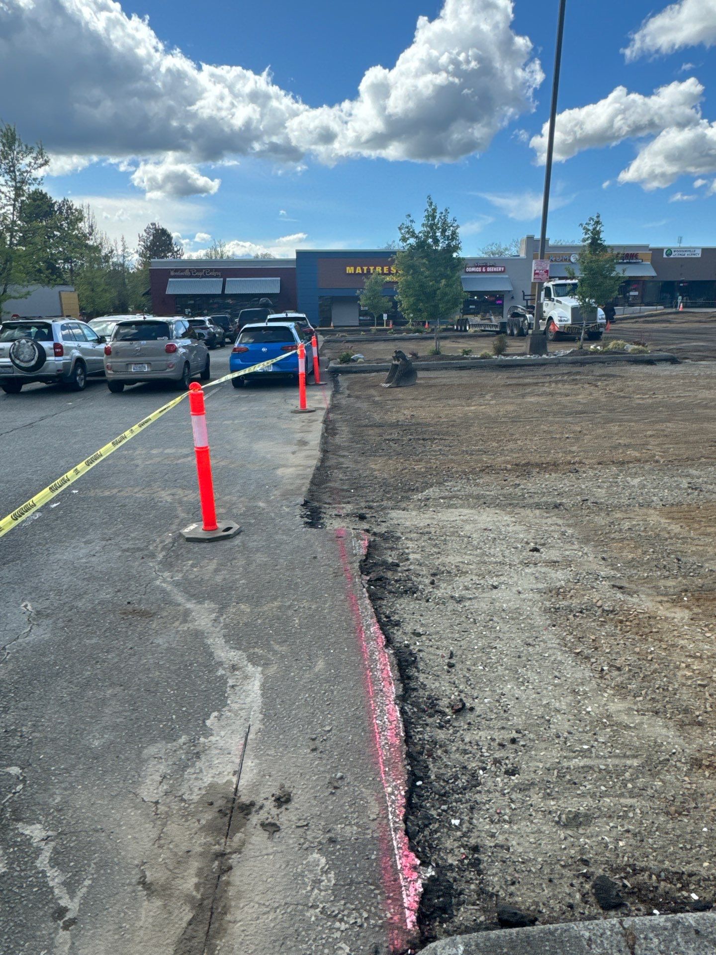 Colliers - Woodinville New Asphalt Parking Lot by Jireh Asphalt & Concrete Inc 