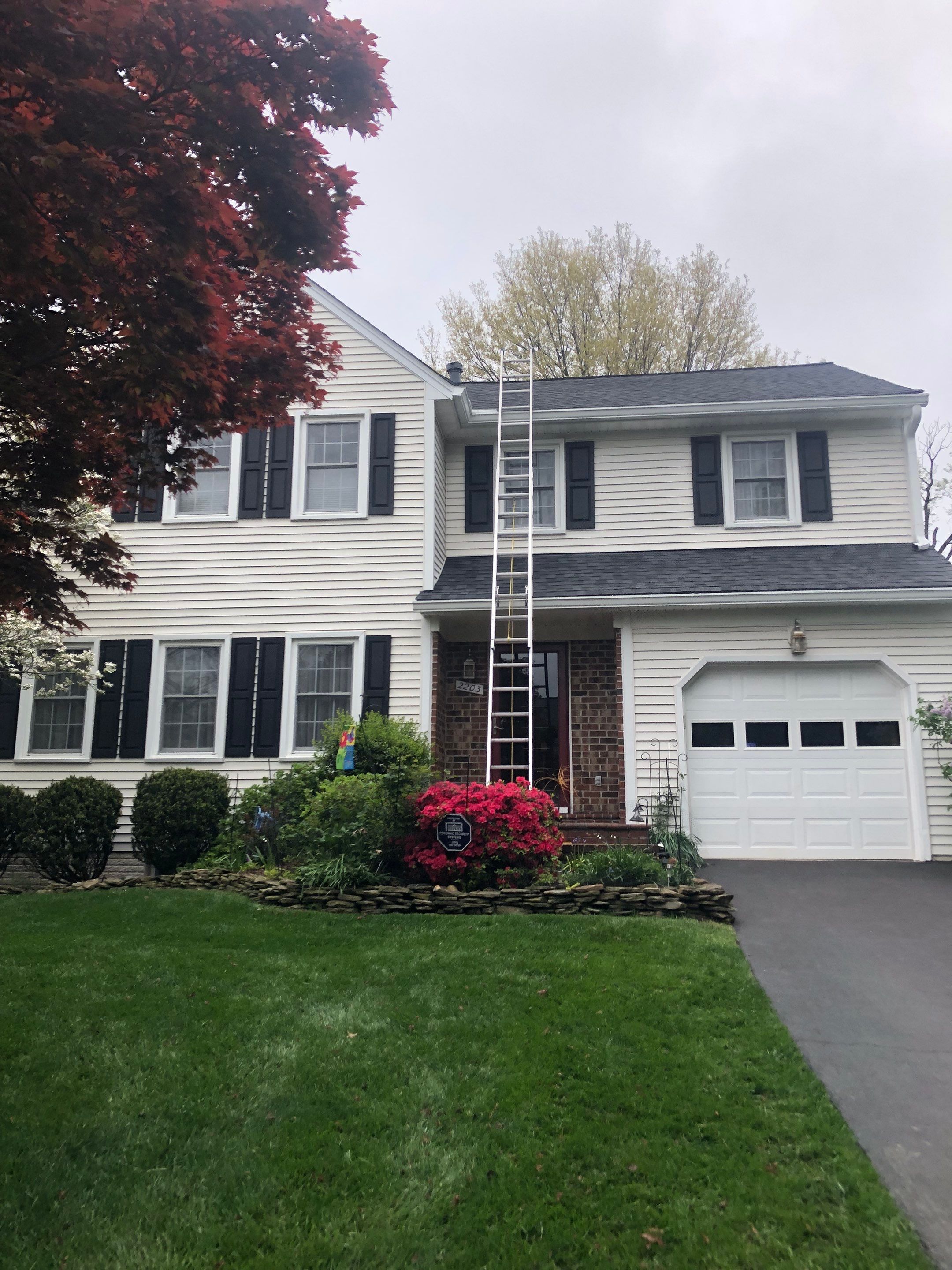 Vienna: CertainTeed Landmark Pro Designer Shingles in Max Def Moire Black by RM Banning, Inc.