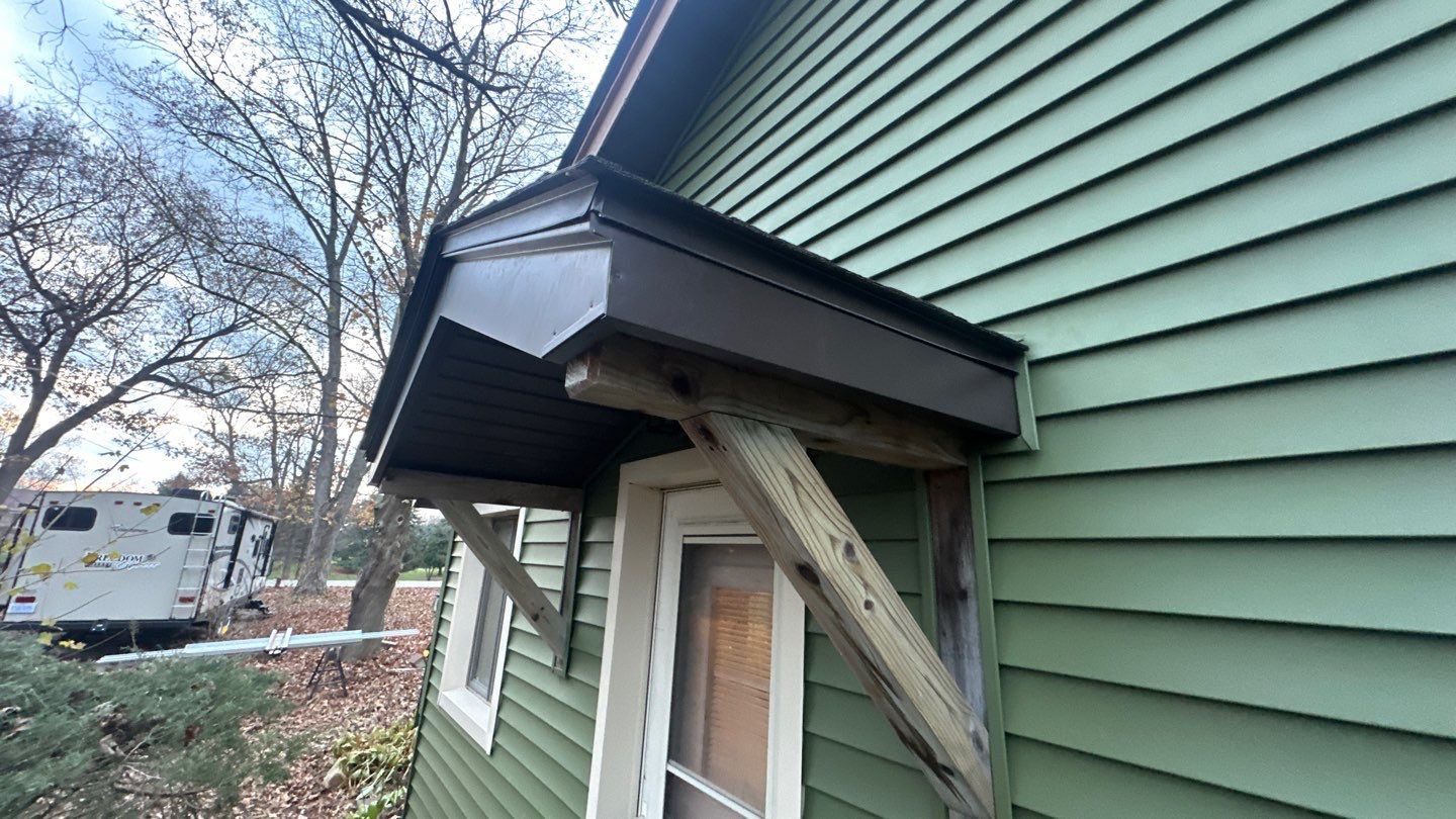 Siding Replacement using CertainTeed Restoration Classis D4 by 180 Contractors