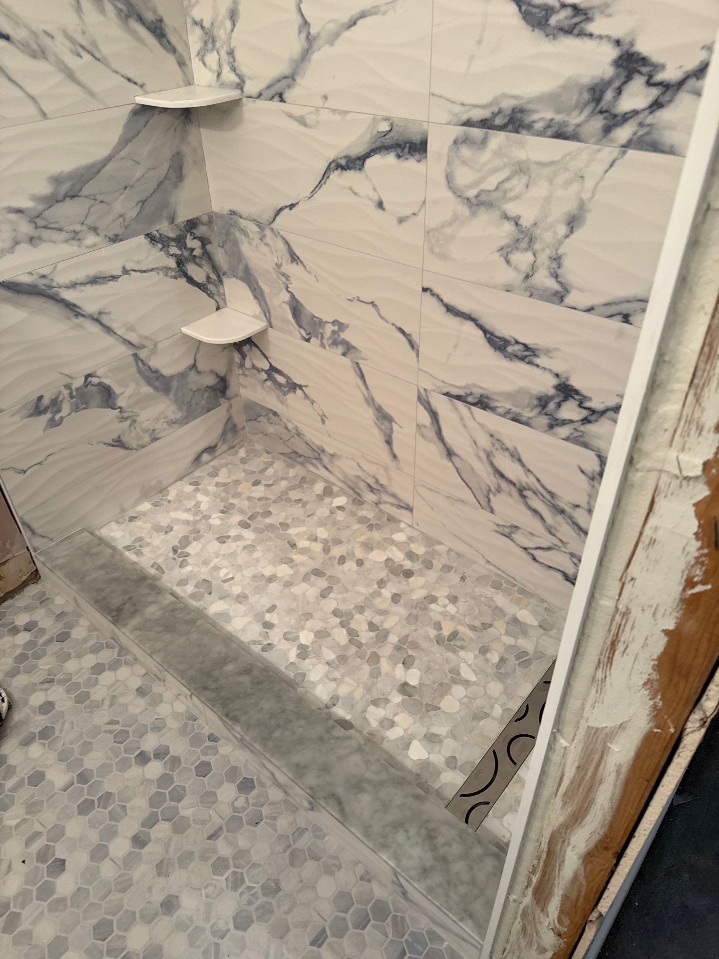 Guest bathroom renovation by Prudencio