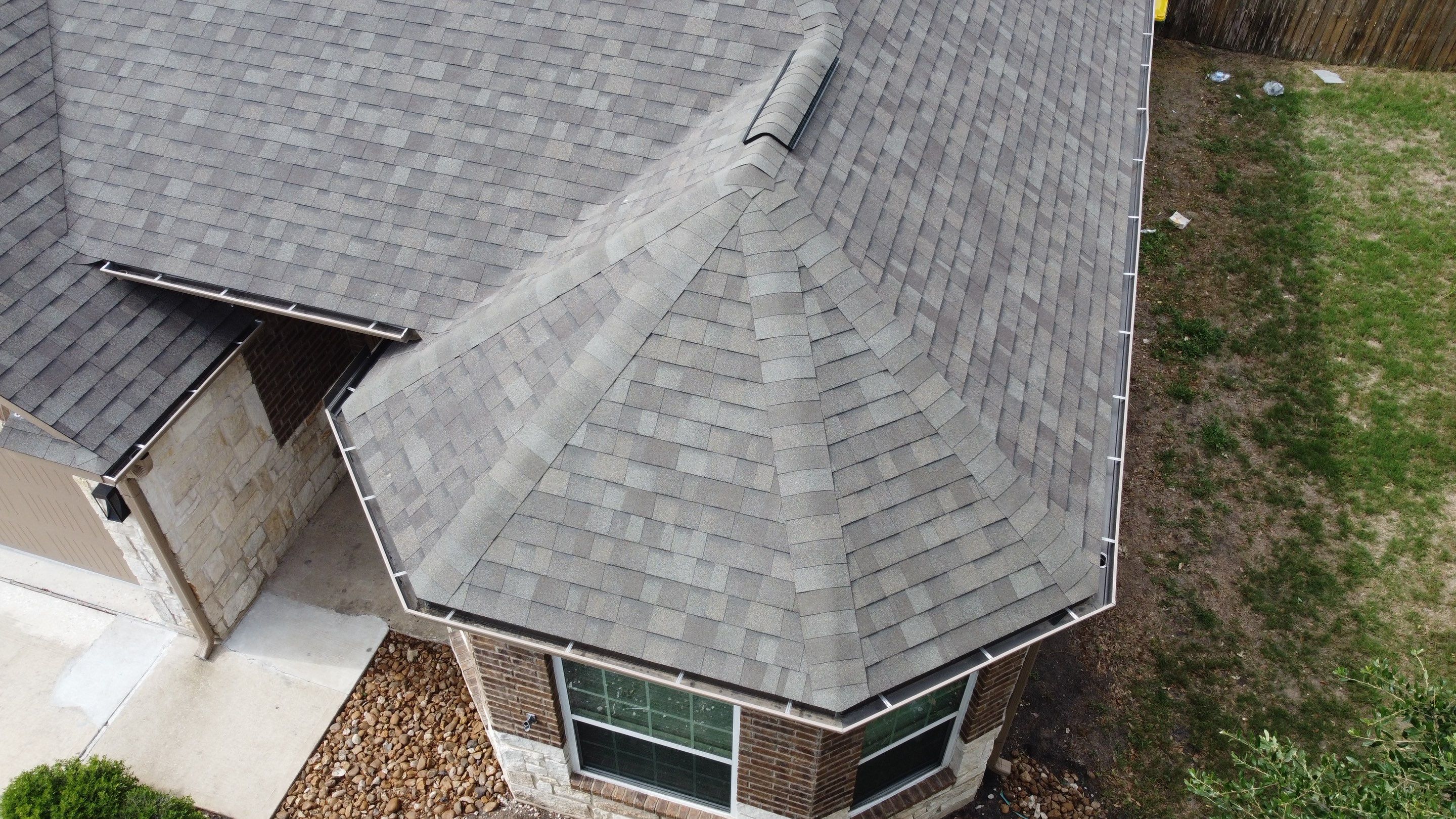 Residential Roofing Installation using Owens Corning Oakridge by Kstylez Roofing & Construction