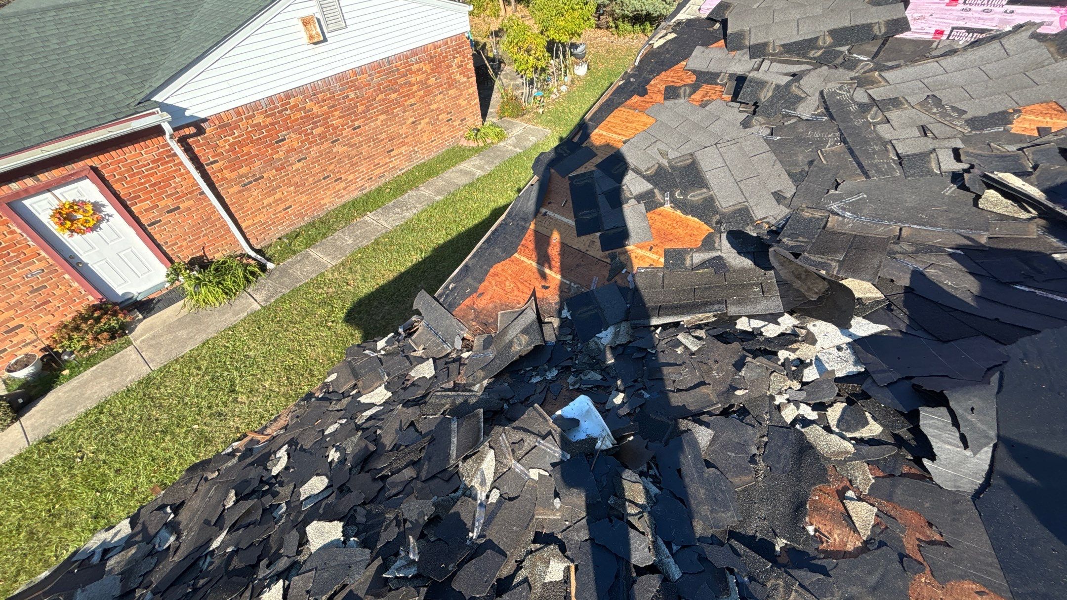 Roof Replacement using Owens Corning Brownwood by 180 Contractors