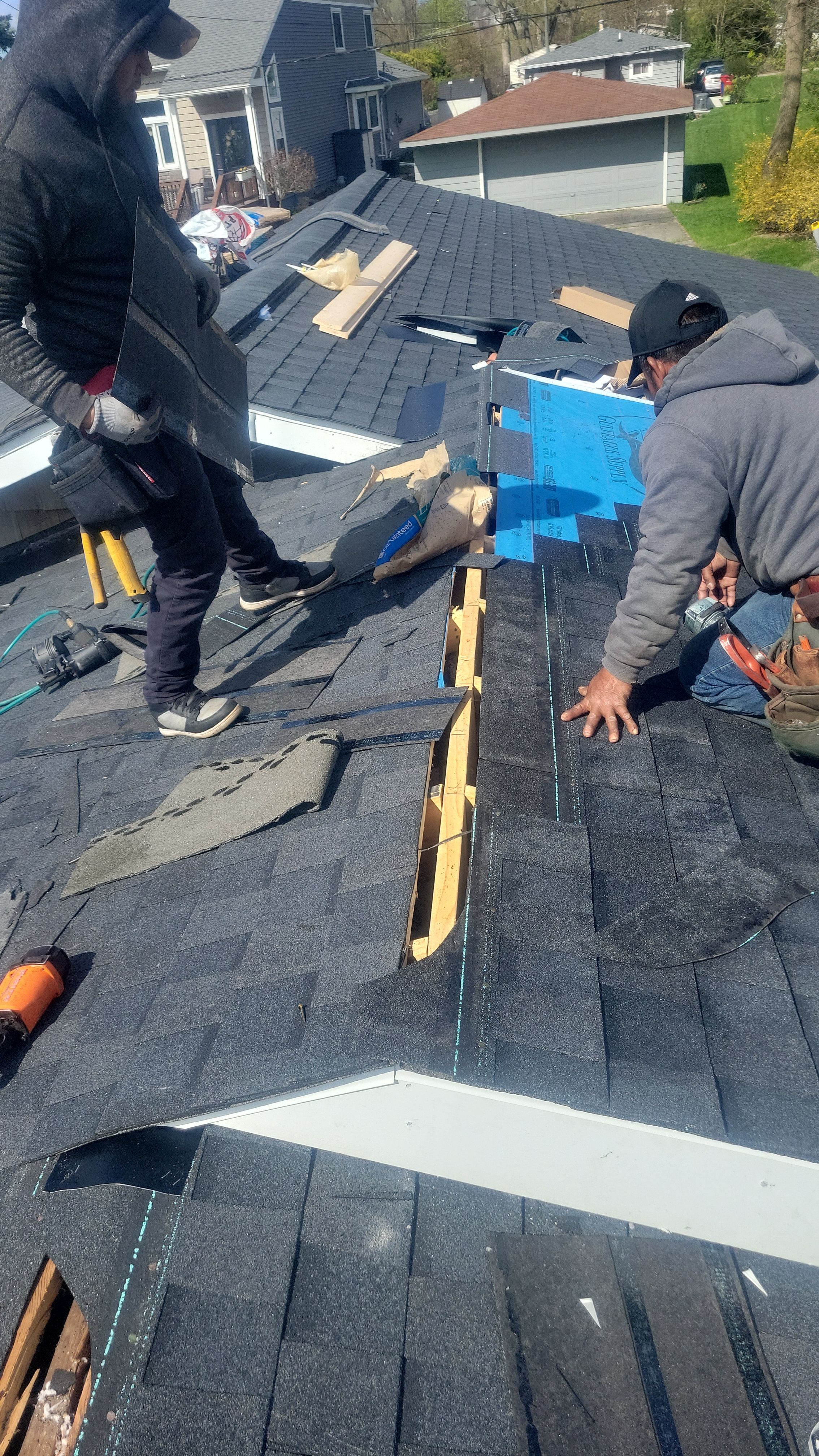 Roof Replacement using CertainTeed Landmark by 180 Contractors