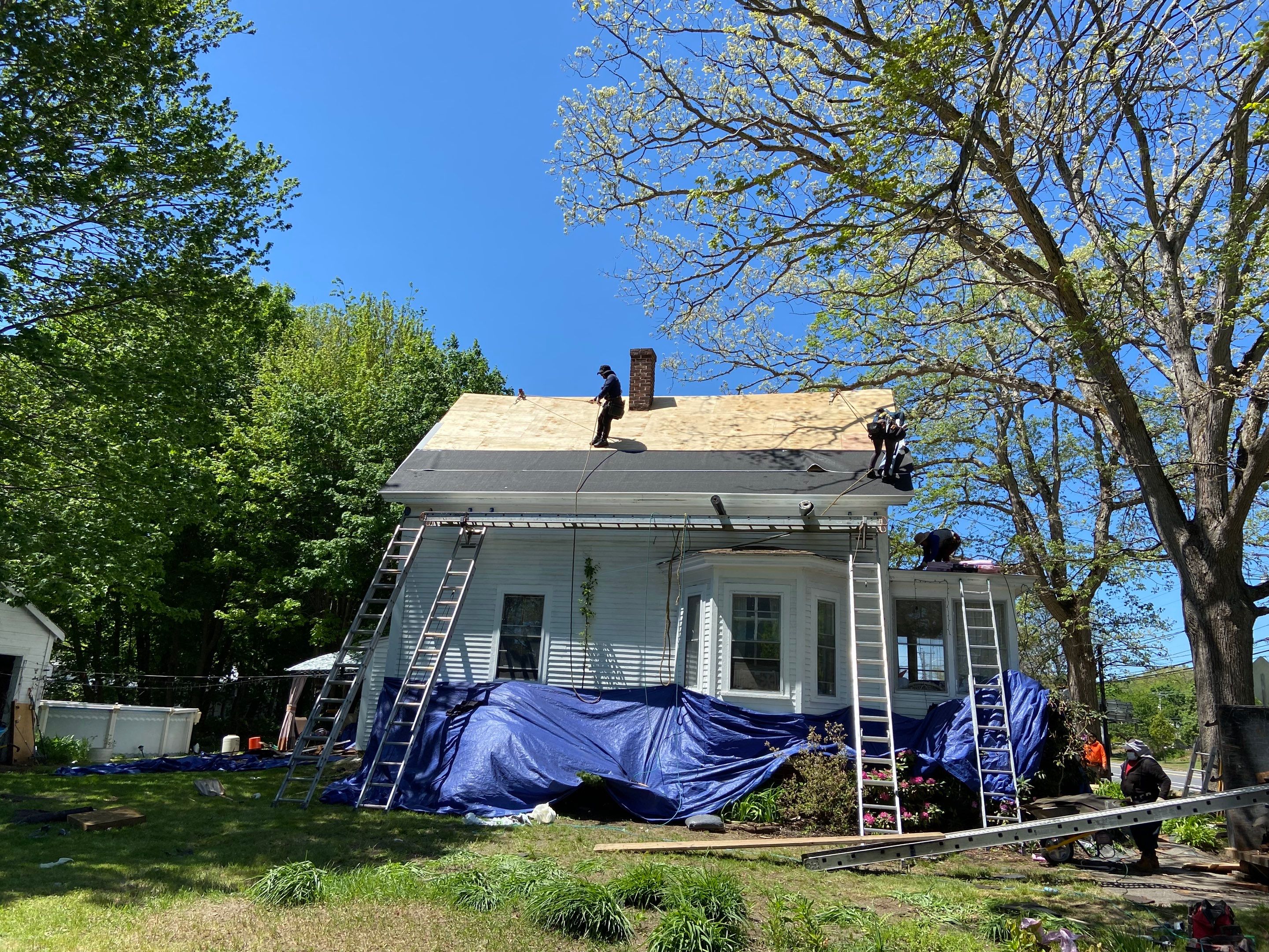 Residential Roofing Installation using Owens Corning TruDefinition by Sensible Home Solutions