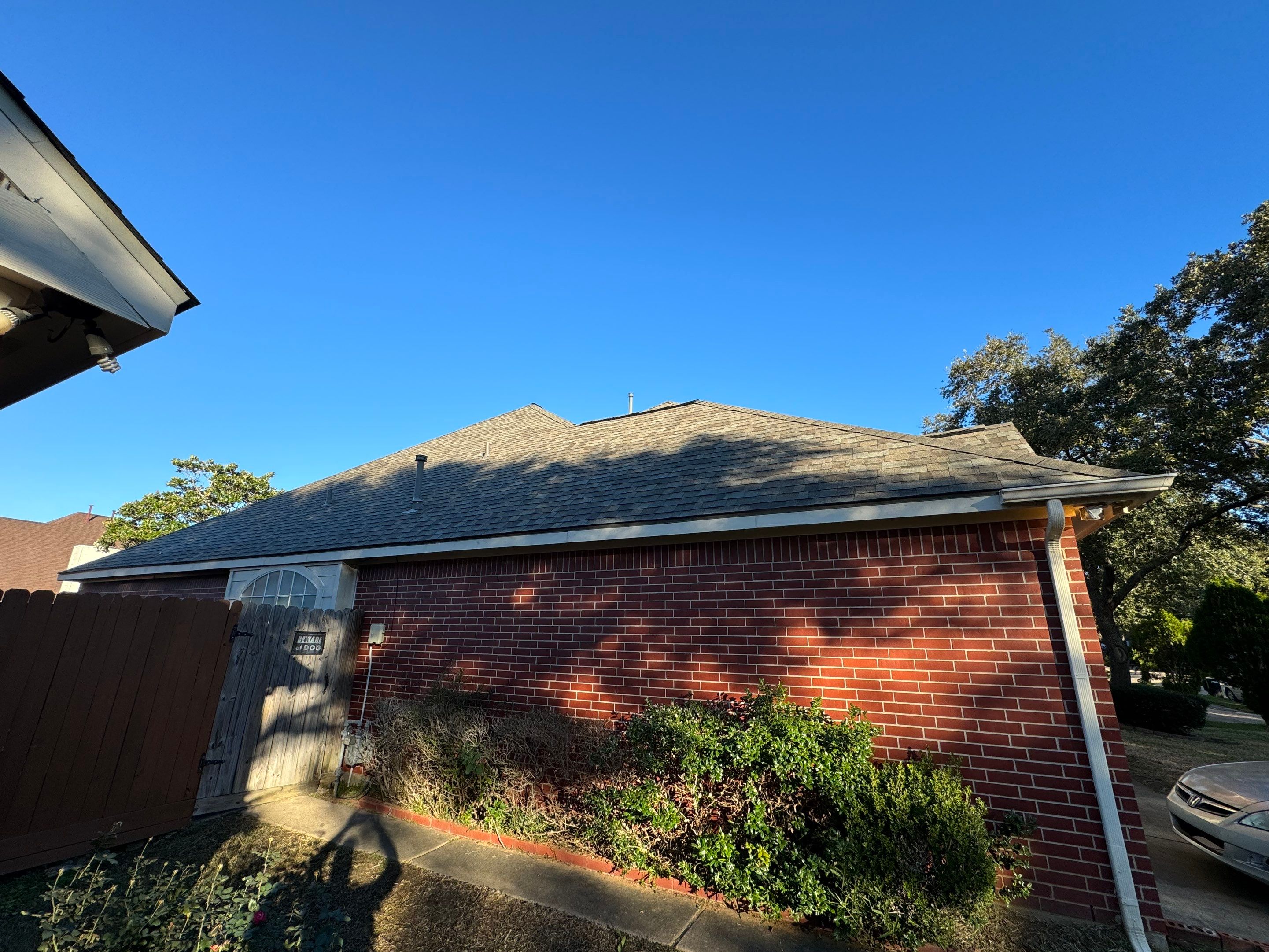 Residential Roofing Installation using Owen's Corning Duration (Lifetime) Shingles by Roof Repair Company