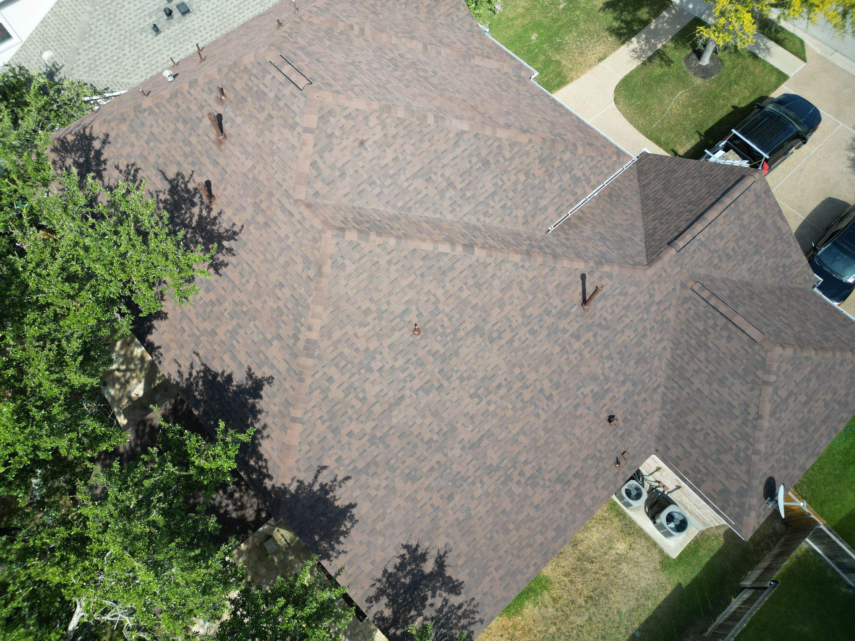 Antique Brown - Malarkey Highlander by RoofsOnly.com