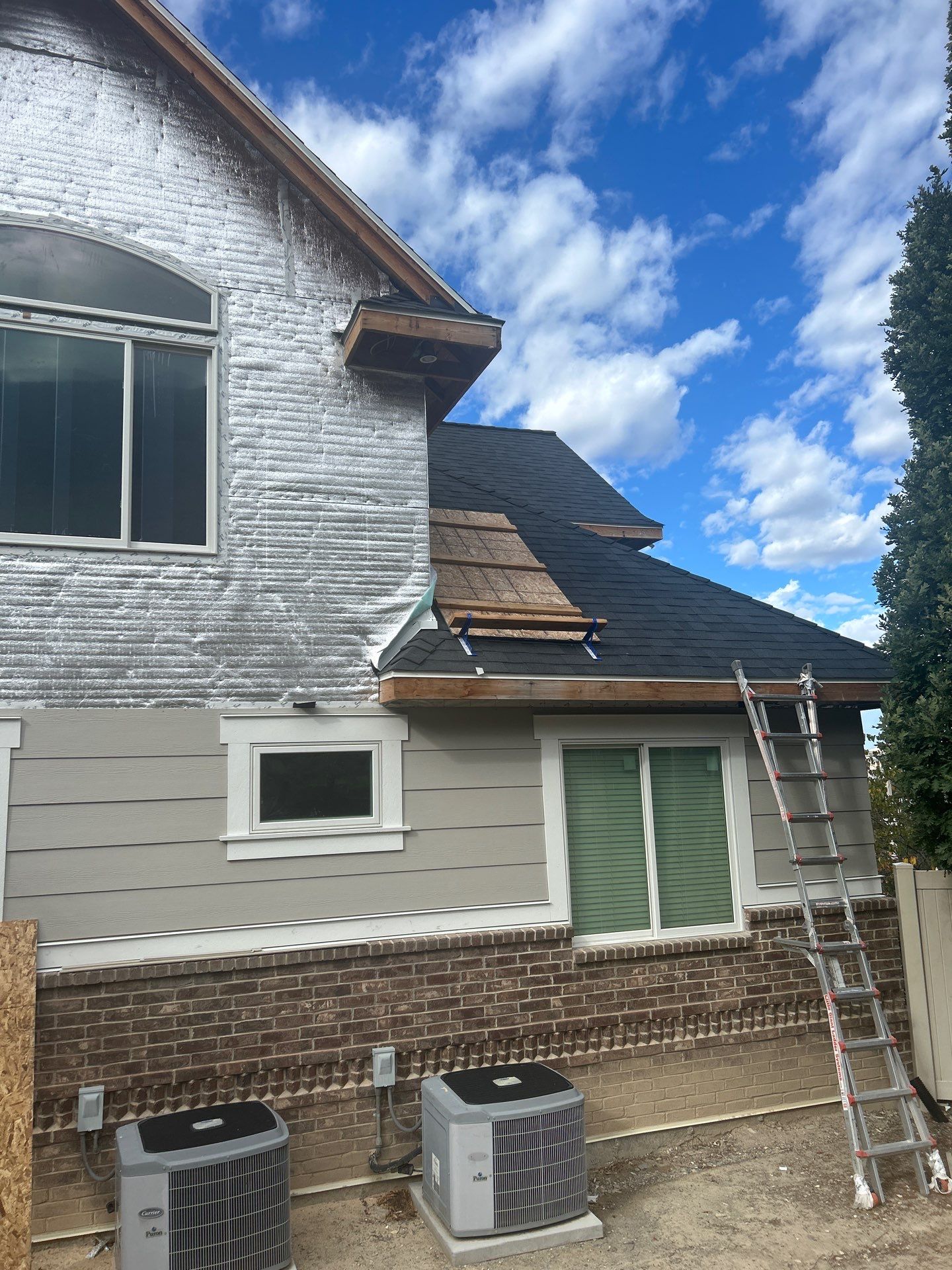 Cedar Hills | Architectural Hardie Redesign | Weaved Corners & SW Amazing Gray by Ideal Siding Utah