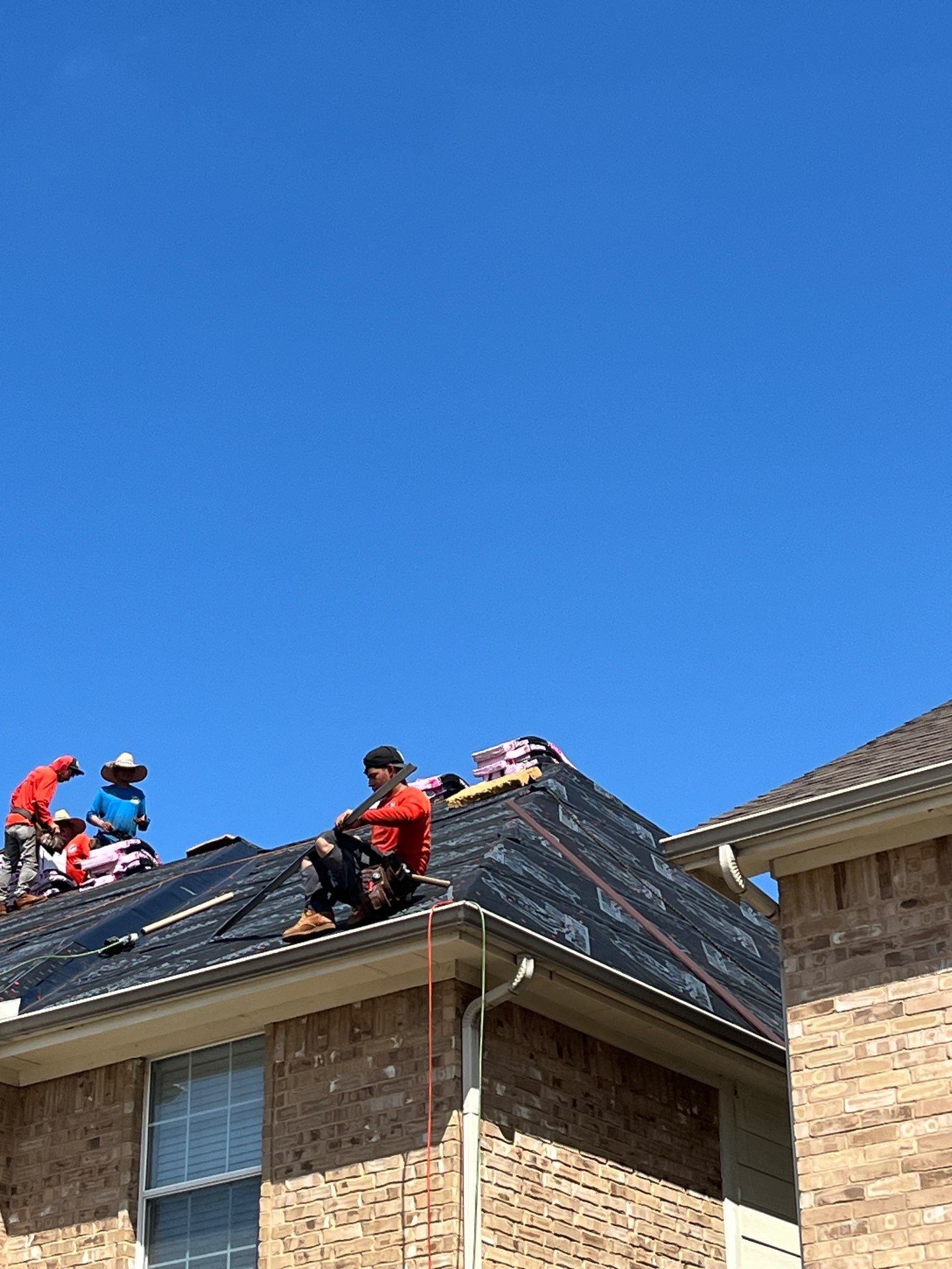 Residential Roofing Installation using Owen's Corning Duration (Lifetime) Shingles by Roof Repair Company