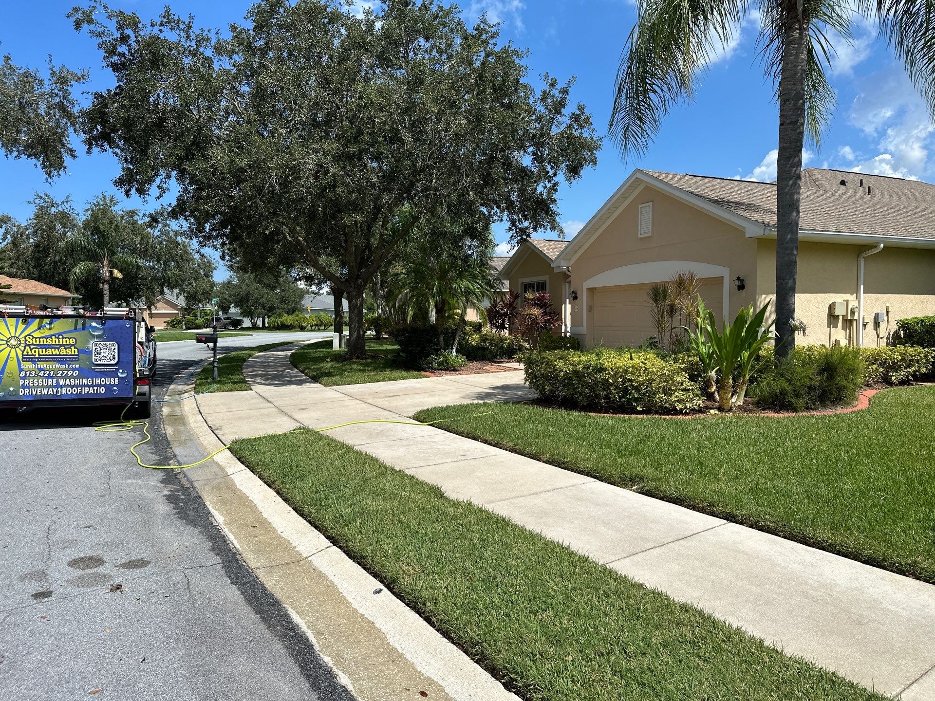 House Wash, Paver Patio Cleaning & Driveway Cleaning in Waterford – Palmetto, FL by Sunshine AquaWash