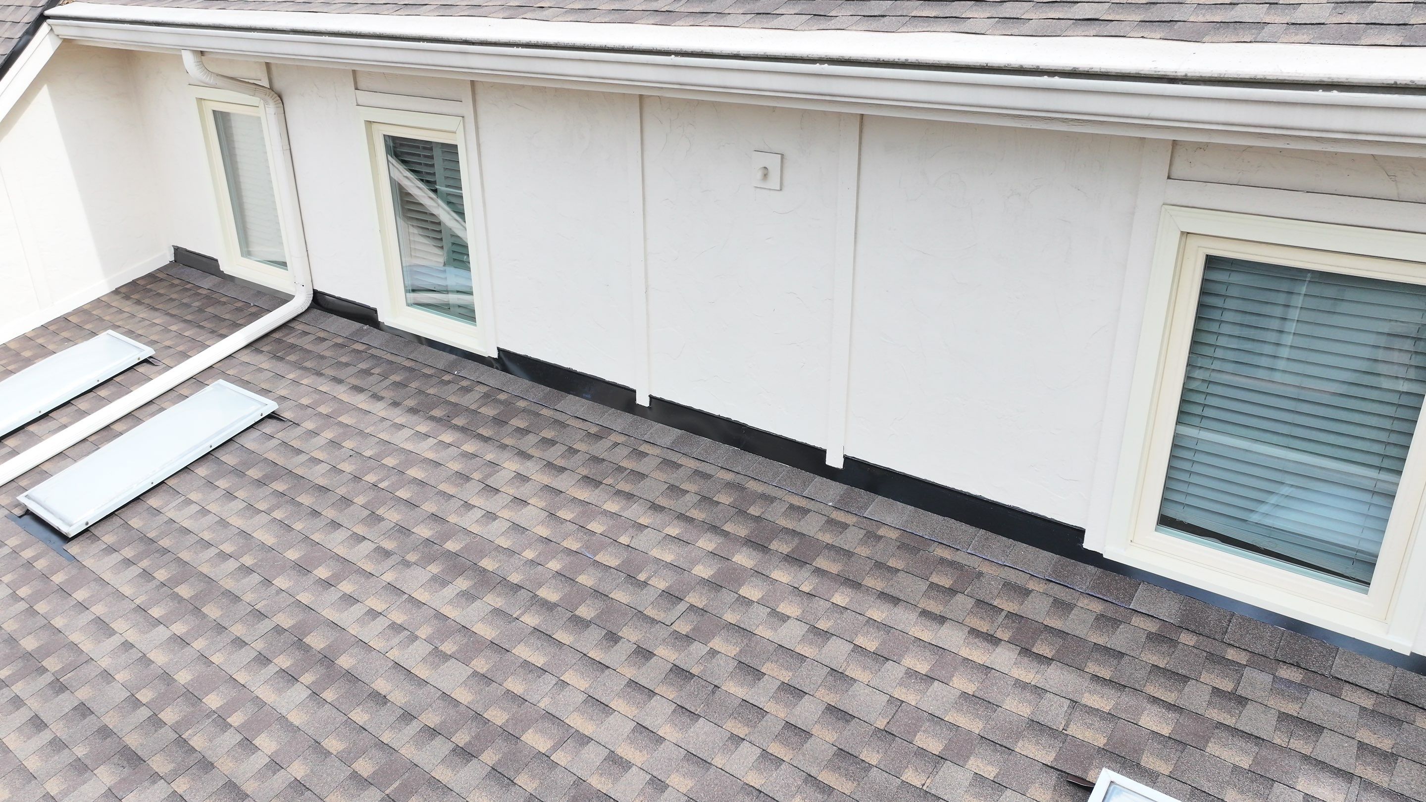 GAF Timberline HDZ in Barkwood by Element Pros Roofing, LLC