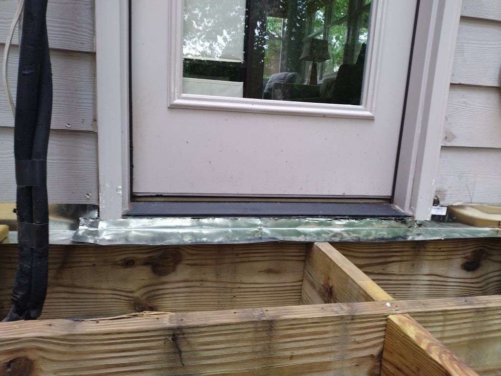 South Trace - Deck Installation  by Pillar and Pine