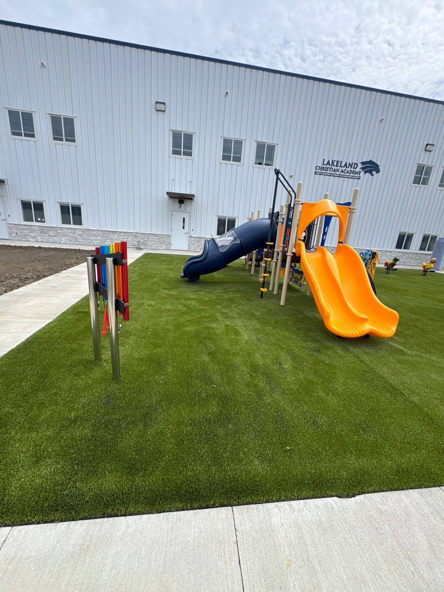 Lakeland Christian Elementary by ForeverLawn NEIN/INDY