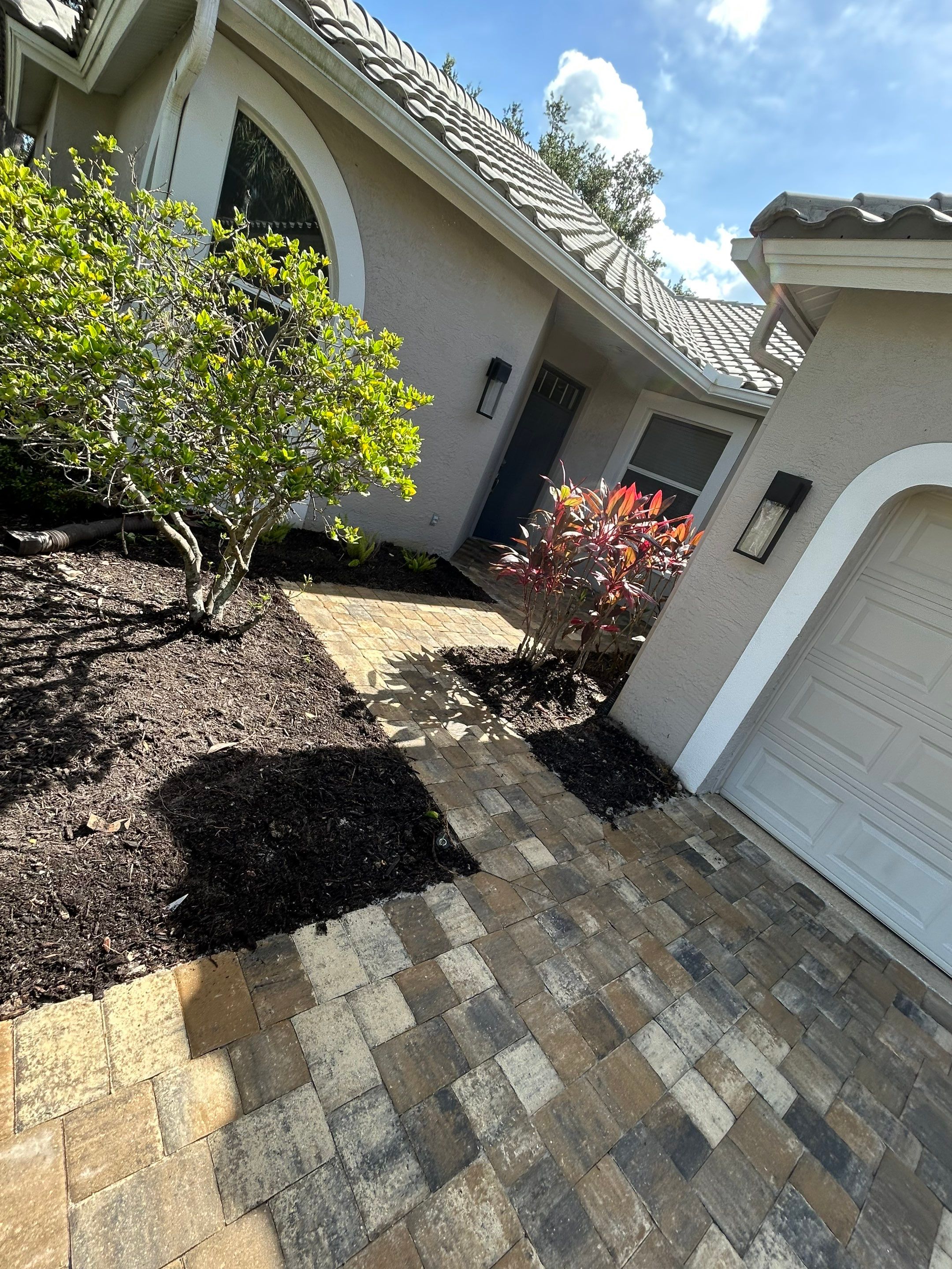 Concrete Driveway Replacement/Lake Crest Pelican landing by Old Town Pavers Llc