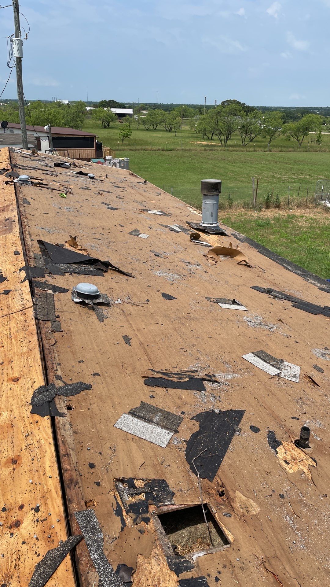 Residential Roofing Installation using ATLAS Pinnacle Pristine Shingles by Harvey Roofing & Construction