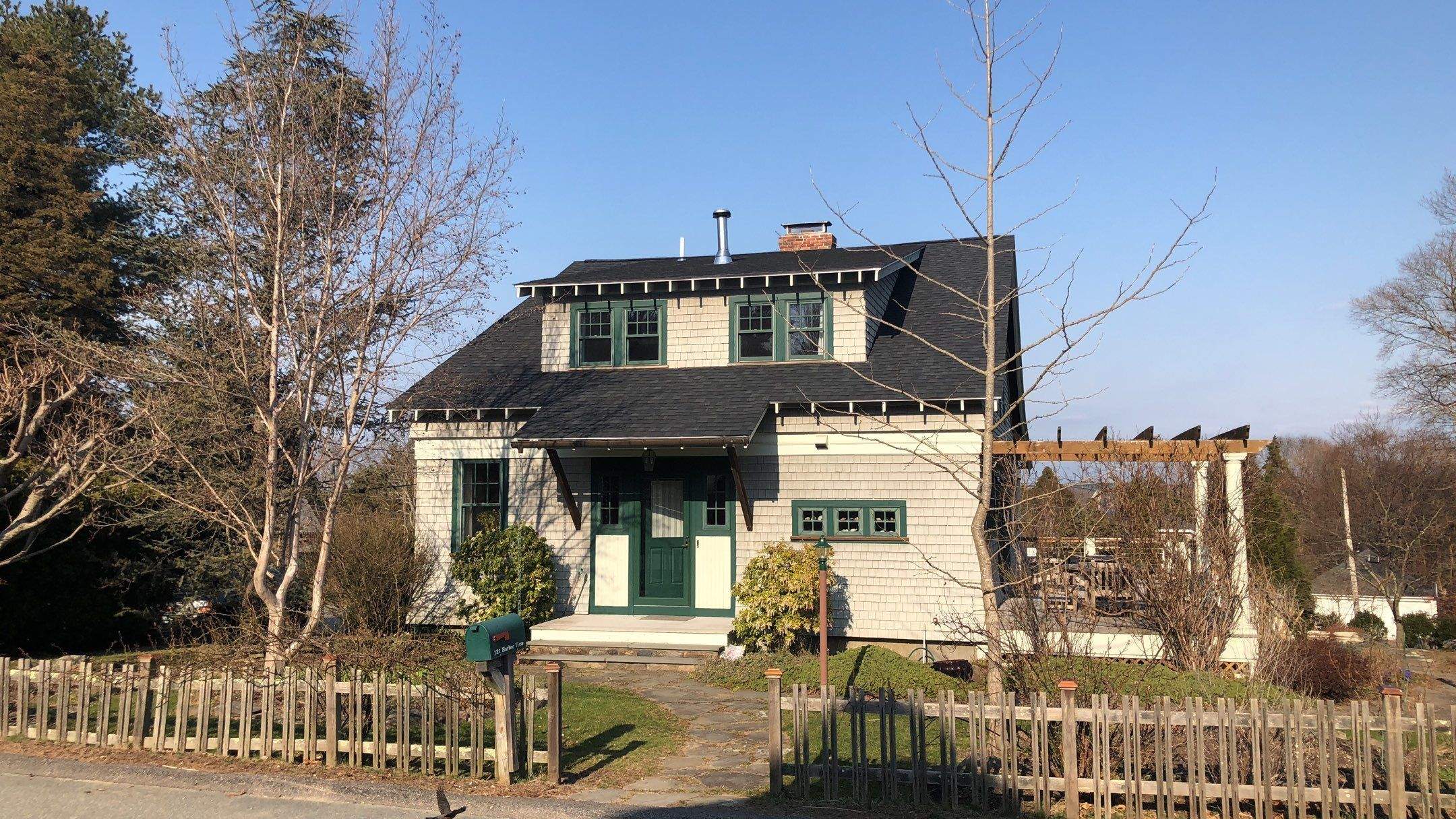 Pinnacle Roofing and Skylights featured photo.