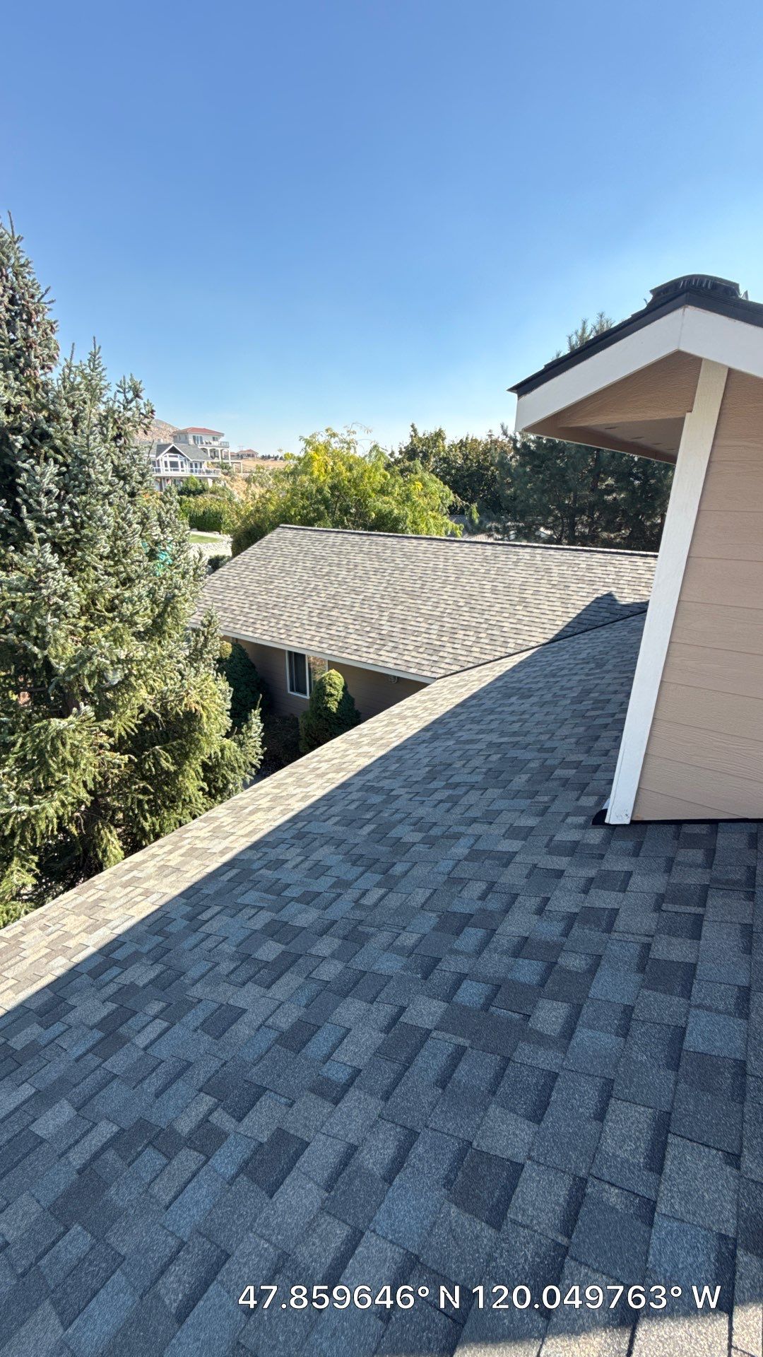 Wapato Place Chelan Washington by Alpine Roofing