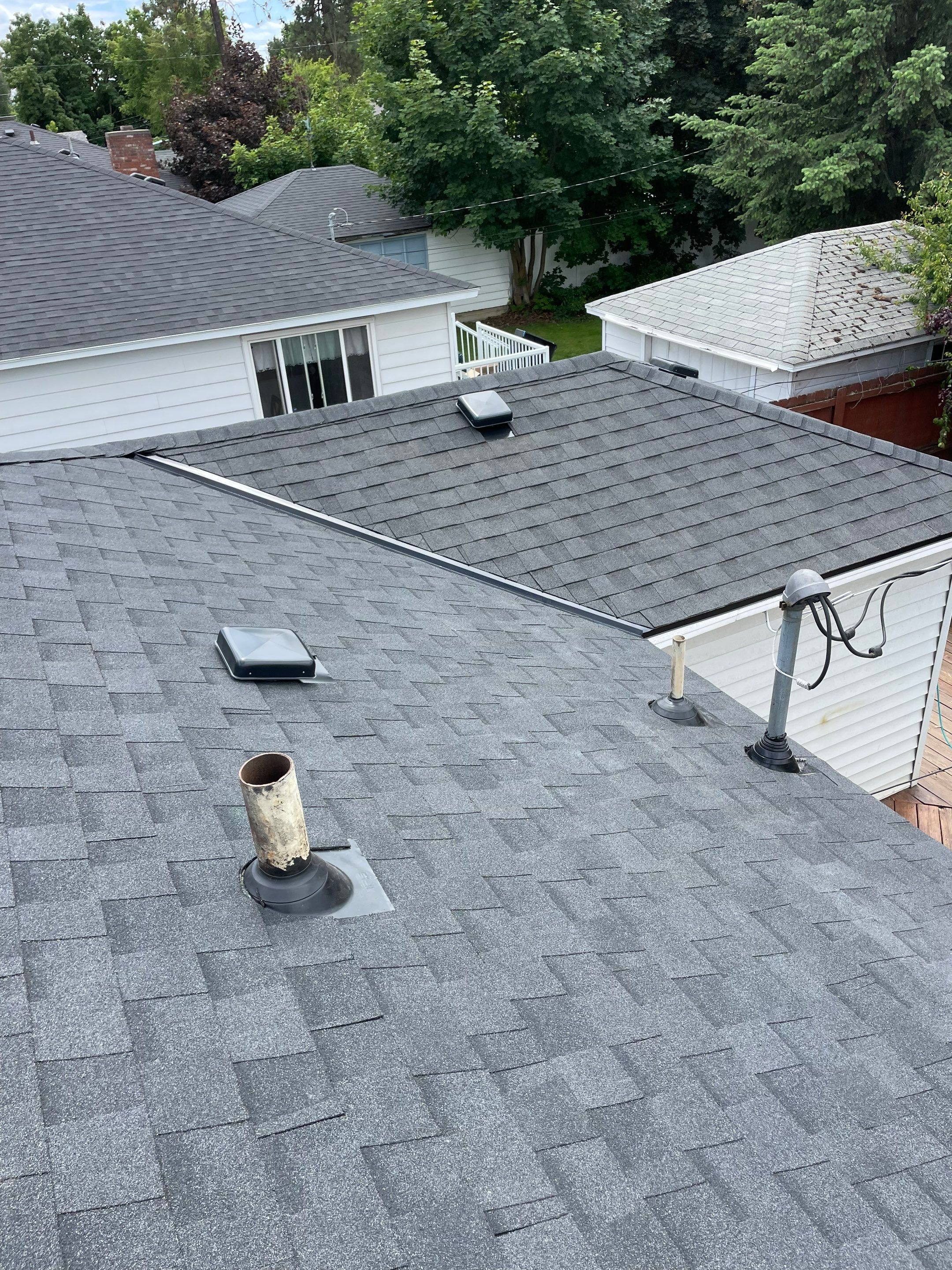 Full Residential Roof Replacement and Sheathing Repair in Spokane N Oak St Spokane, WA 99205 The Denali System - Certainteed Landmark® Shingle - Moiré Black by Alpine Roofing