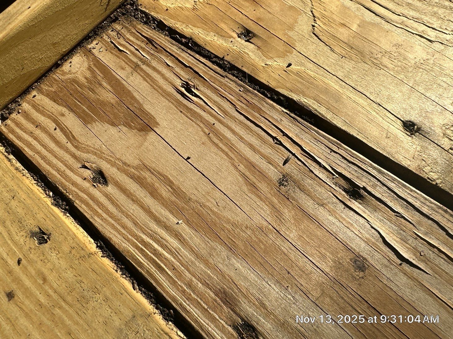 Wood Deck using Wood Sealant by DuraSeal