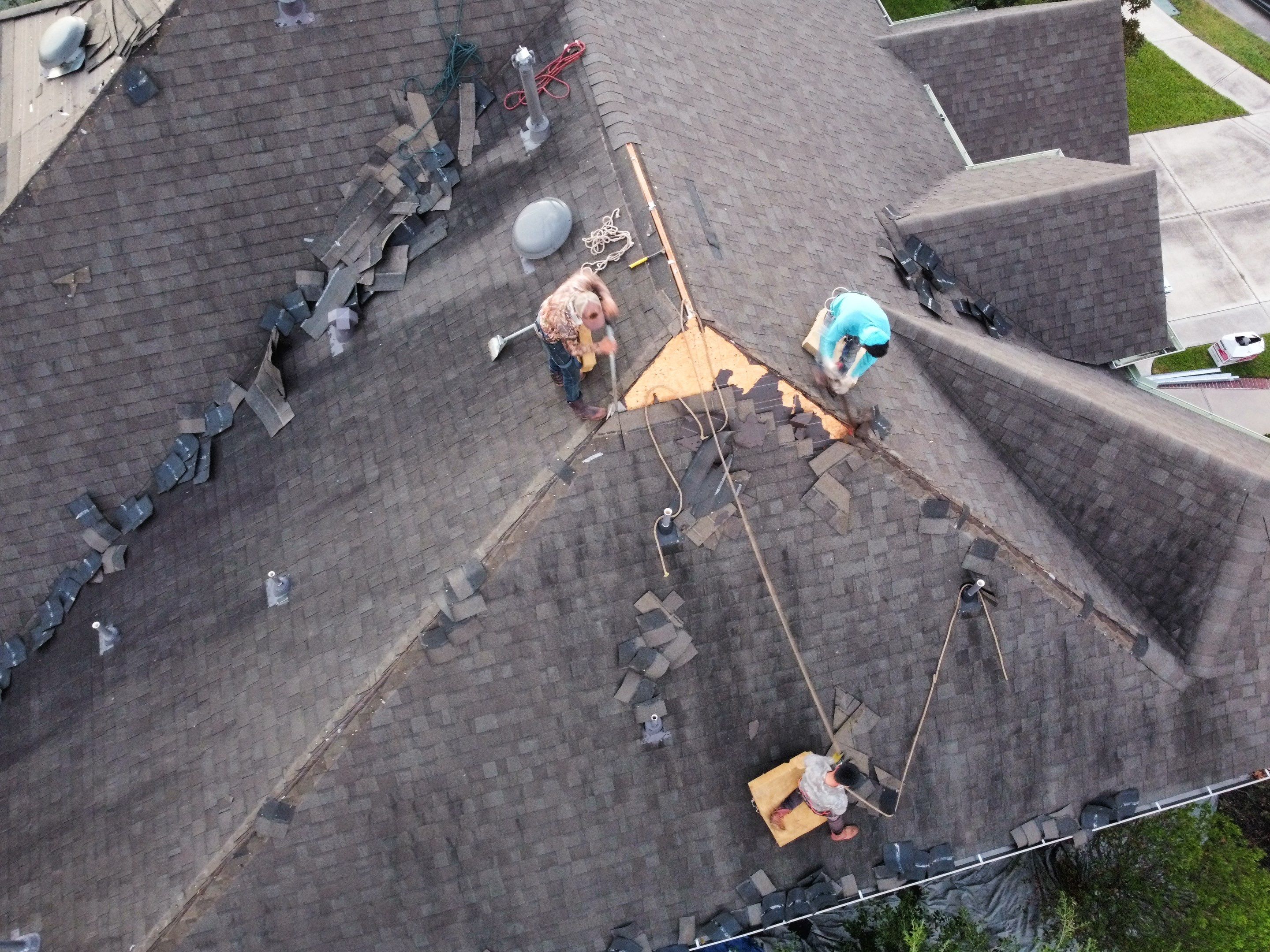 Residential Roof Replacement using IKO Cambridge - Weathered Wood by Elite Roofing LLC
