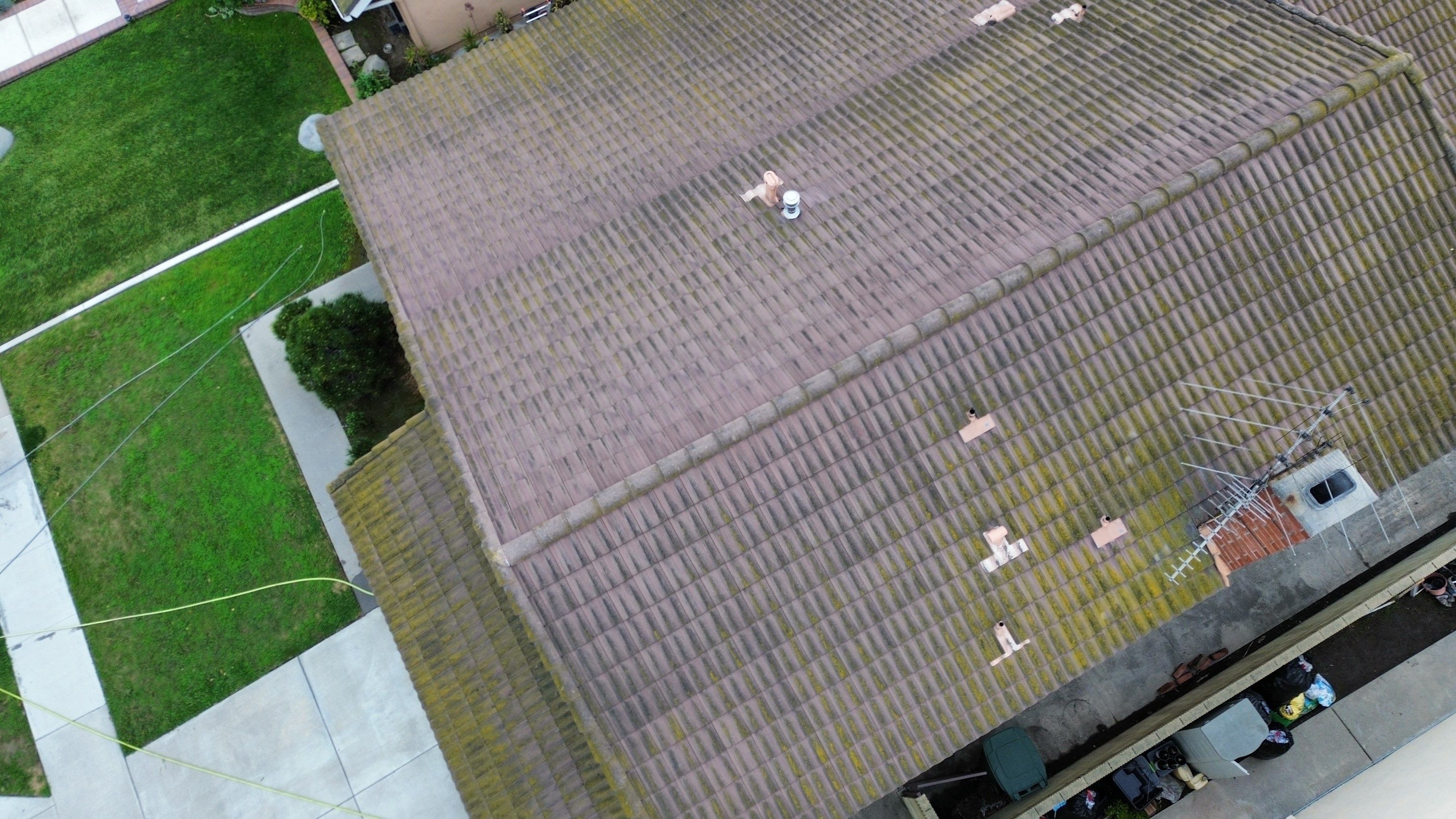 Roof Cleaning SAFECO by Pirate Pete’s Power Washing