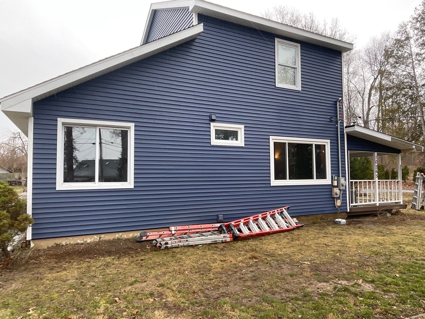 Siding Replacement using CertainTeed Restoration Classis D4 by 180 Contractors