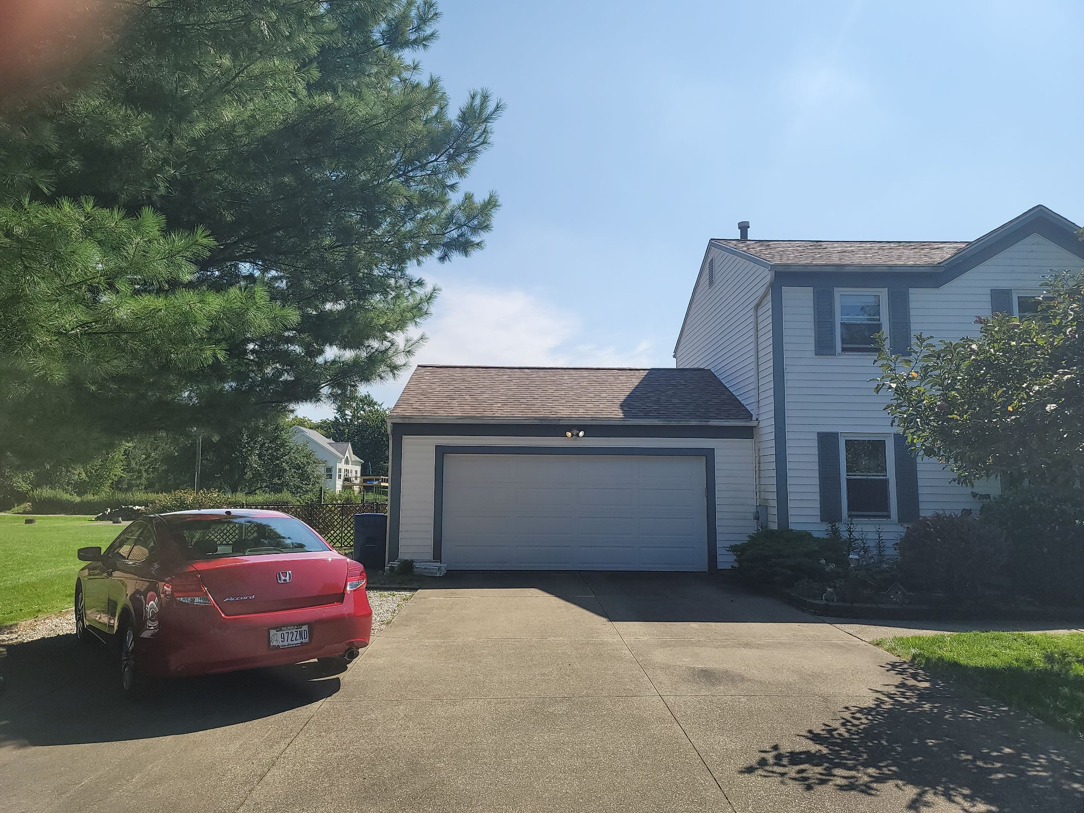 Atlas Pinnacle, Color: Weathered Wood, Drip Edge, Color: Royal Brown by Eagle Eye Roofing