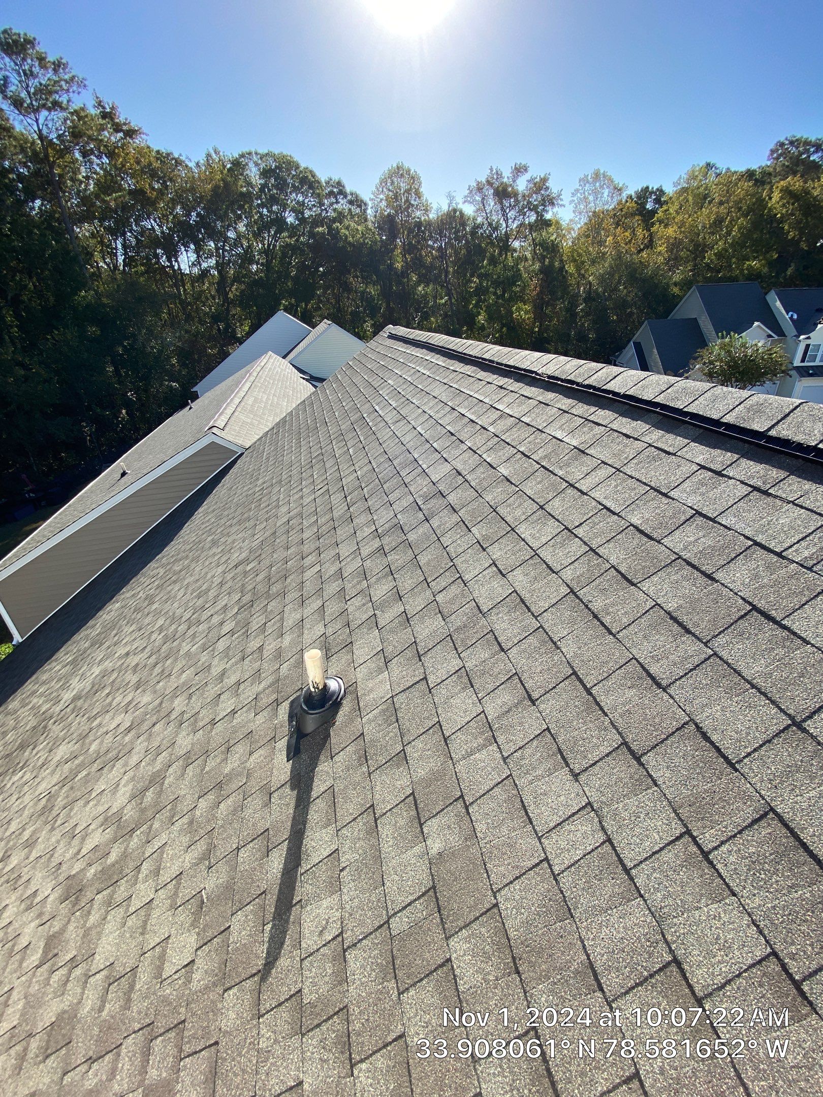 GAF HDZ - Weathered Wood by Linta Roofing Inc