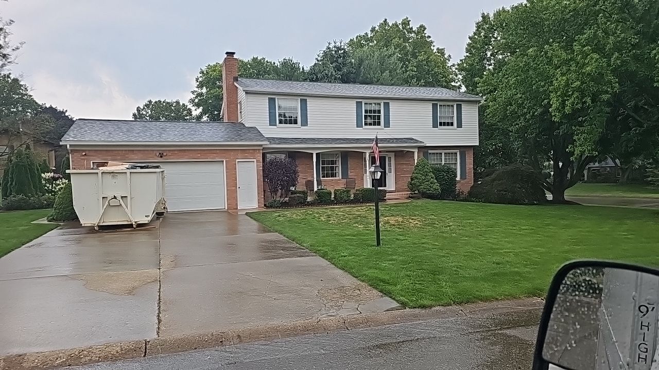 ATLAS PINNACLE COLOR: COASTAL GRANITE by Eagle Eye Roofing