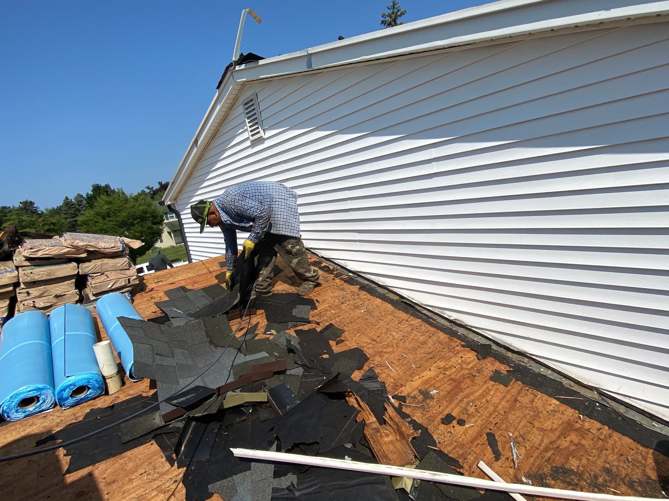 Roof Replacement using CertainTeed Landmark by 180 Contractors