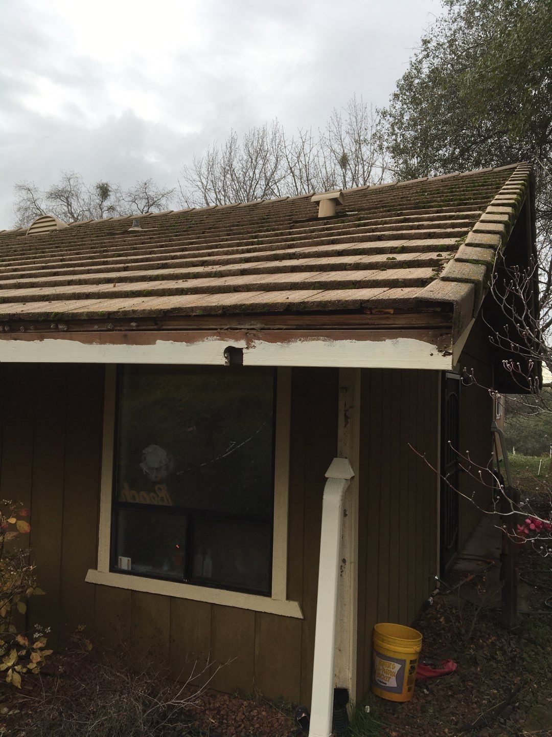 Gutter Installation using Englert LeafGuard Gutters by Byers Enterprises 