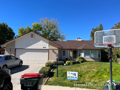 Meridian ID Residential Roofing Installation using Owens Corning
