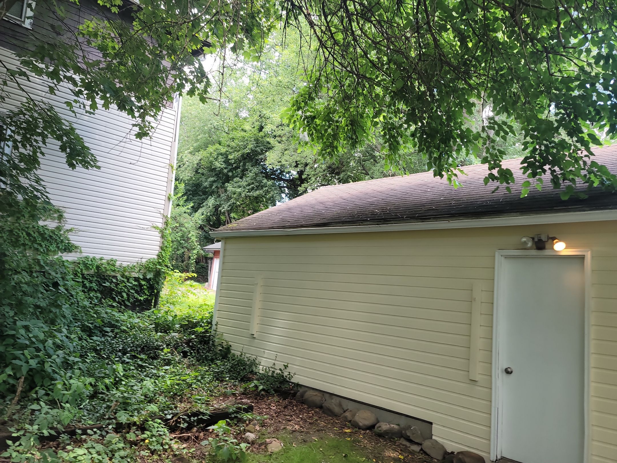 Atlas Pinnacle, Color: Heatherblend, Drip Edge: White by Eagle Eye Roofing