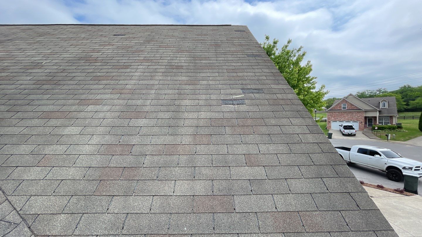 Residential Roofing Installation using Owens Corning Oakridge Roofing System by Undersun Roofing 