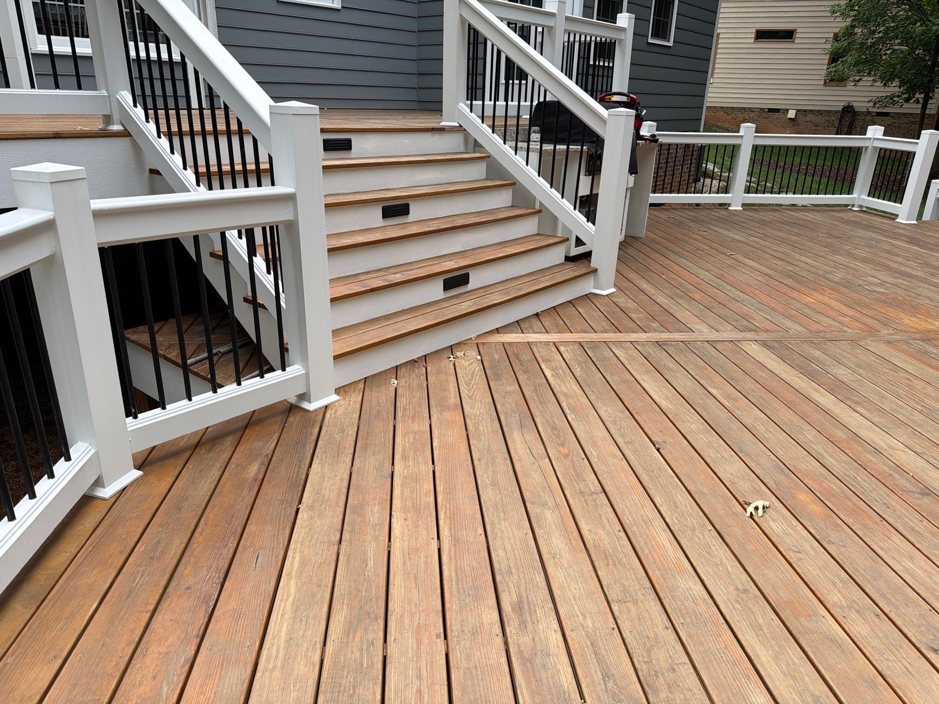 Deck using Wood Sealant by DuraSeal