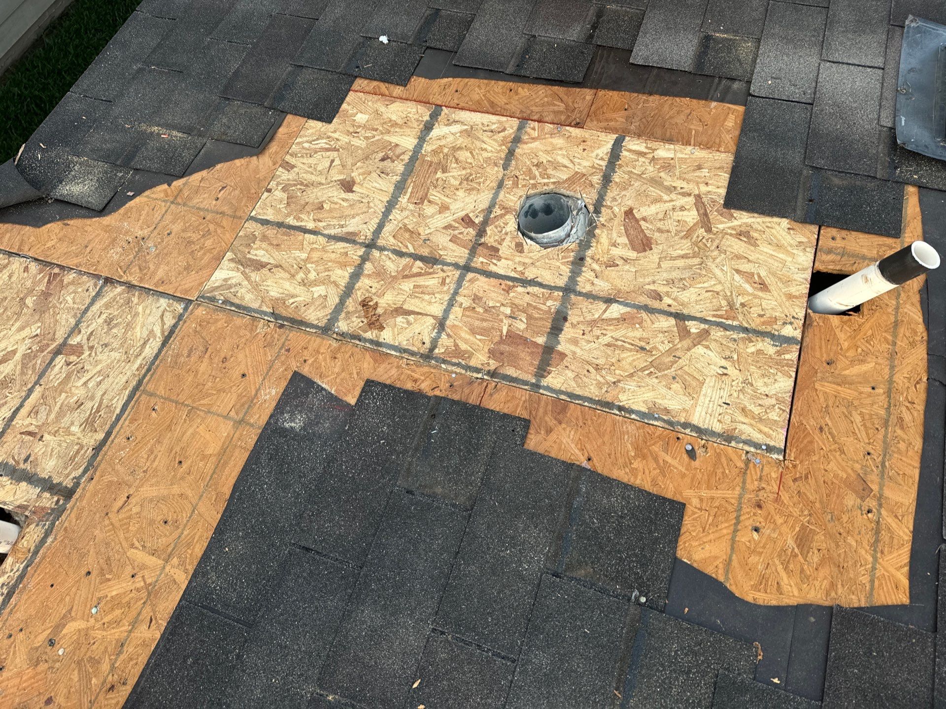 Hail Damage using Owen's Corning Duration (Lifetime) Shingles by Roof Repair Company