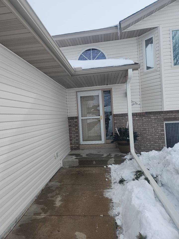 5" Gutters In Foley by Next Level Seamless Gutters / Exteriors Inc.